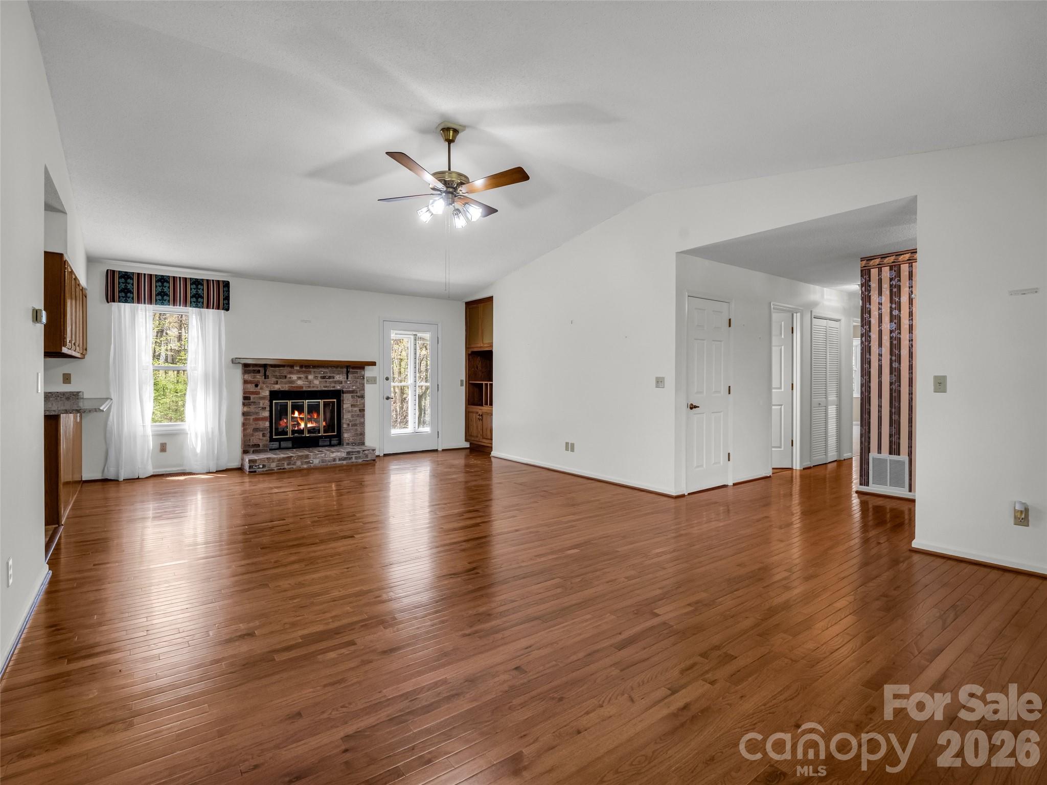 525 Maren Court — Hendersonville