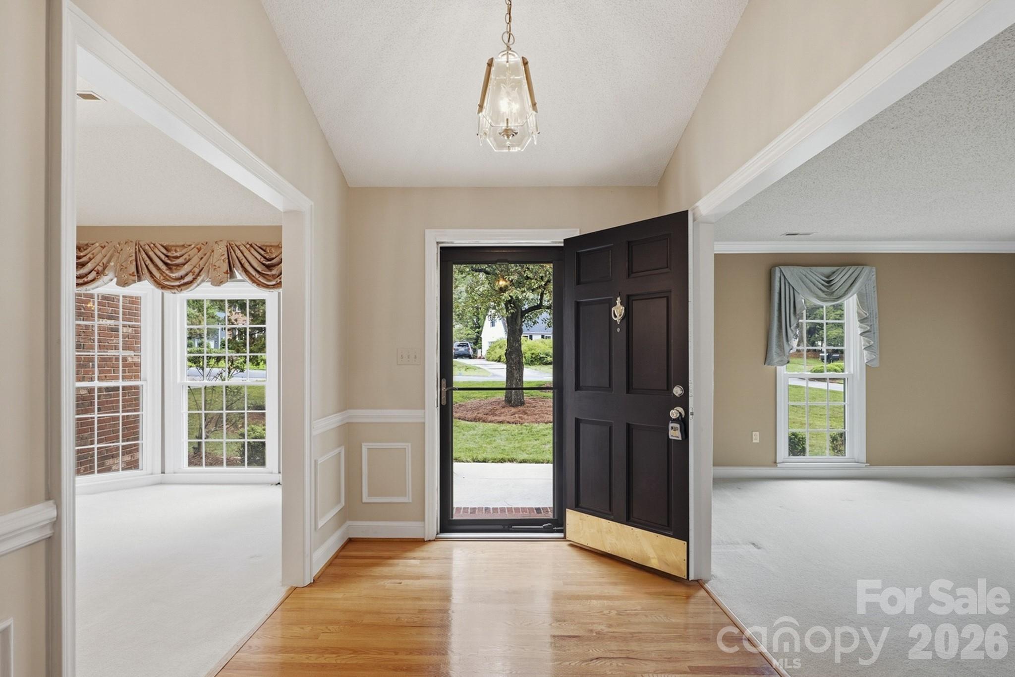 9232 Hemingford Court — Charlotte