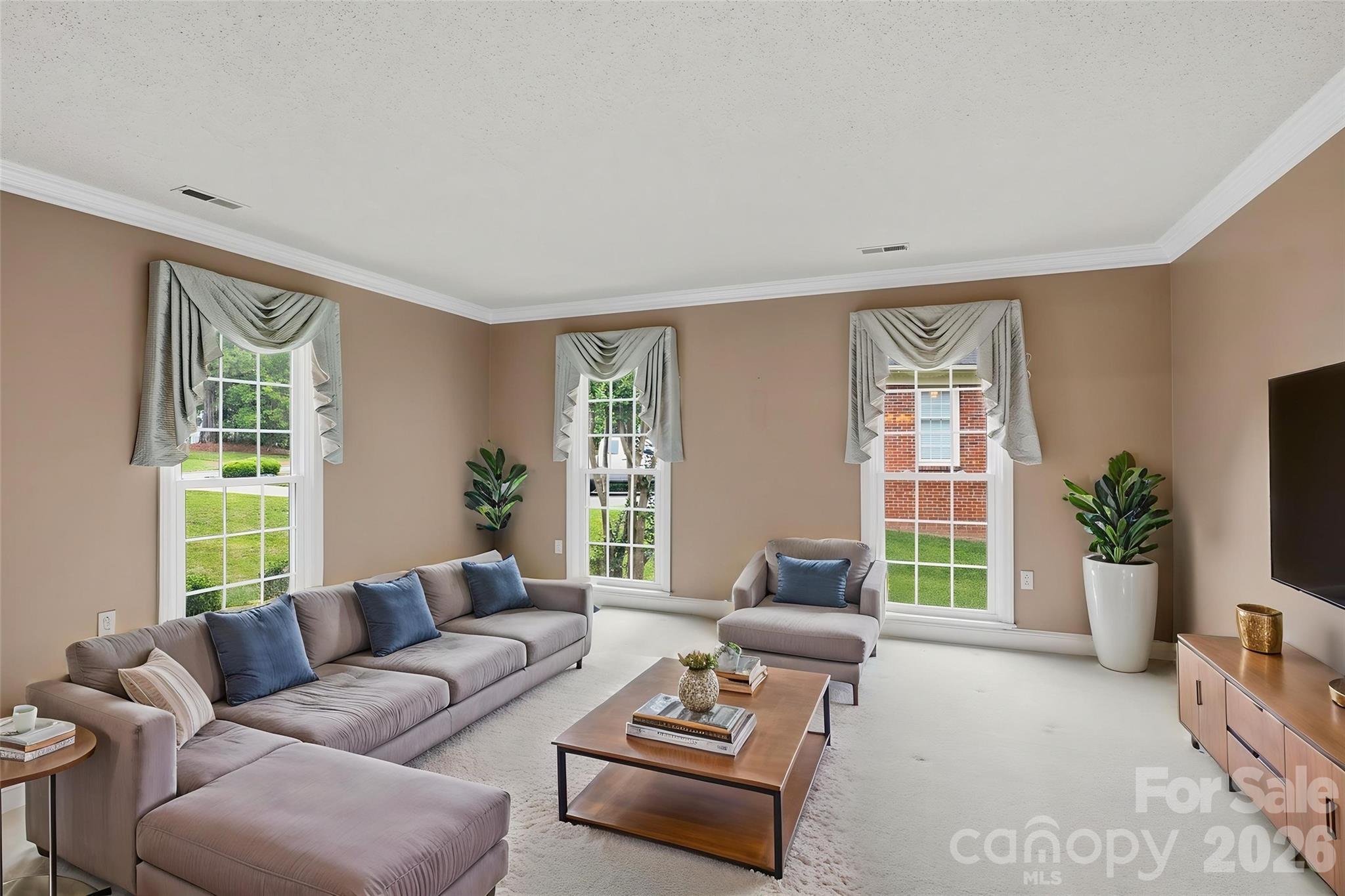 9232 Hemingford Court — Charlotte