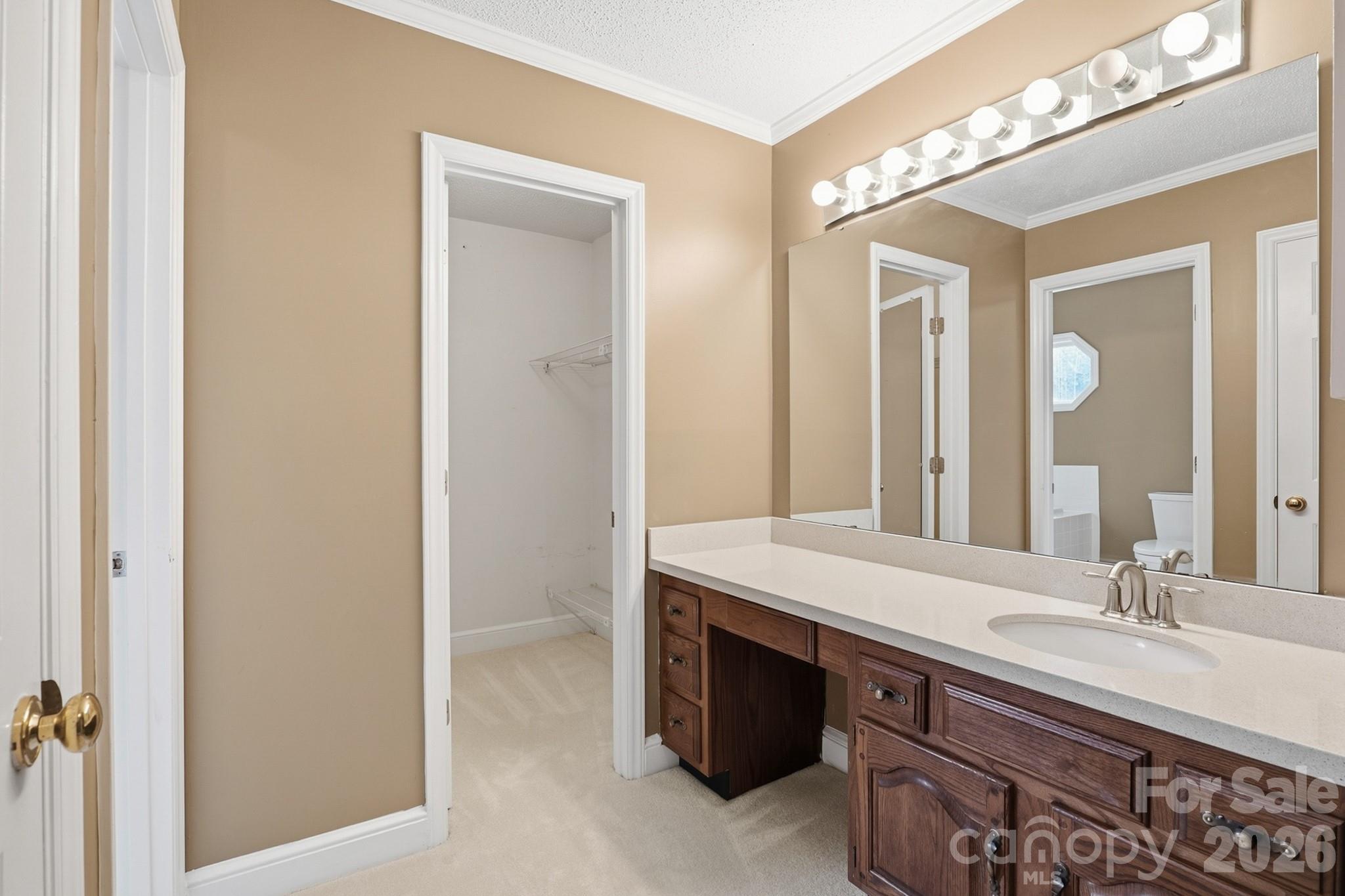 9232 Hemingford Court — Charlotte