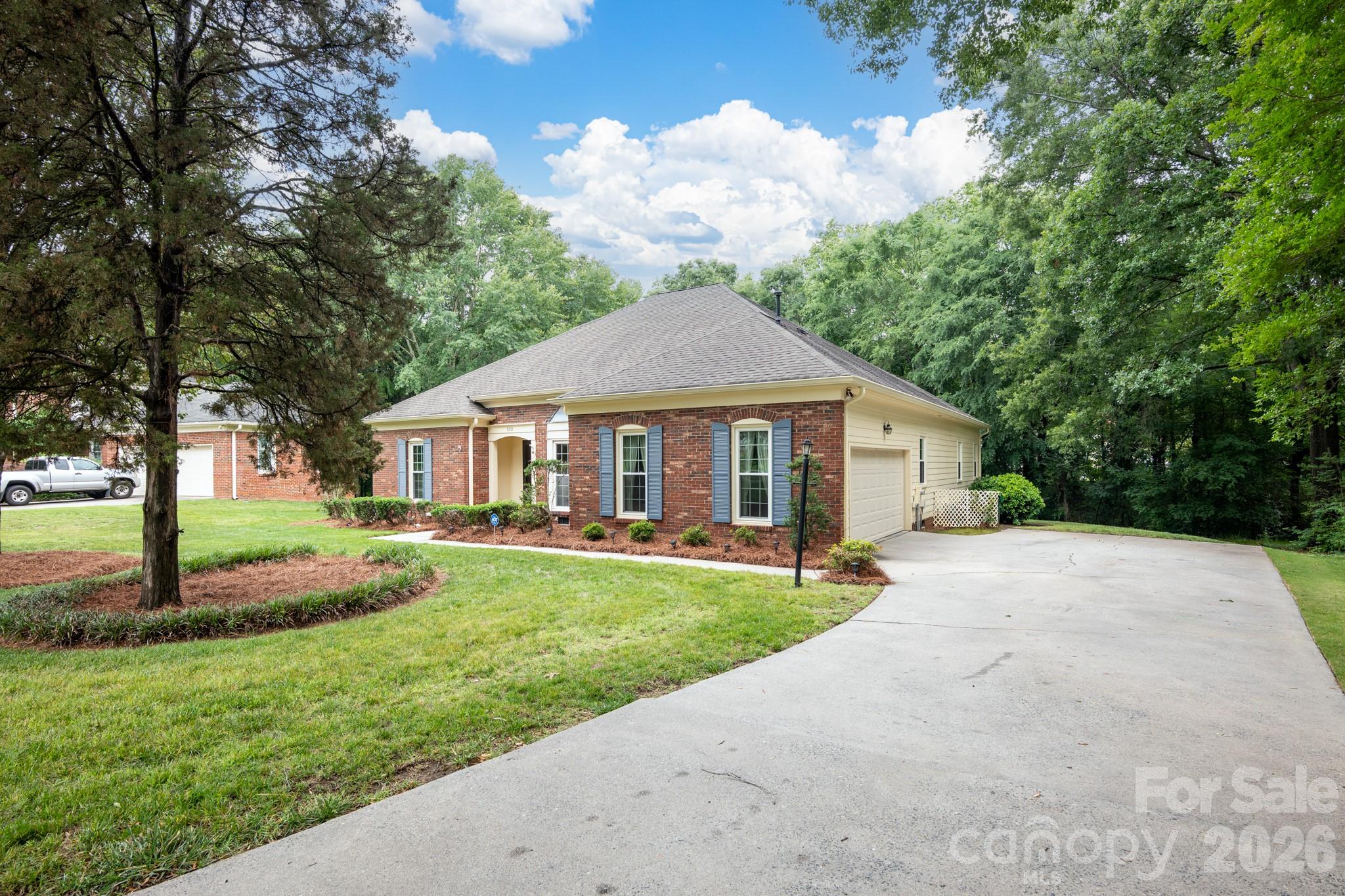 9232 Hemingford Court — Charlotte