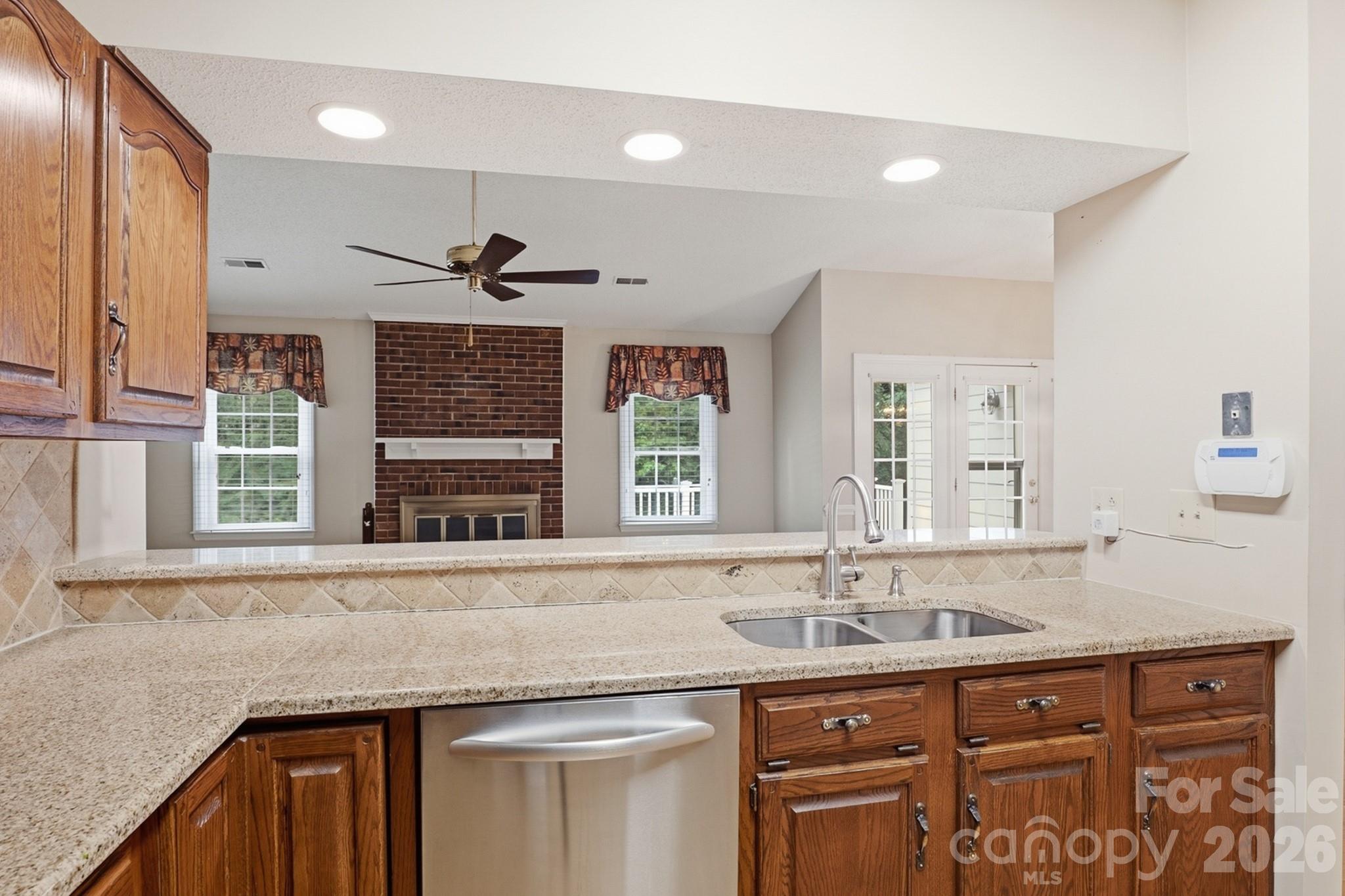 9232 Hemingford Court — Charlotte