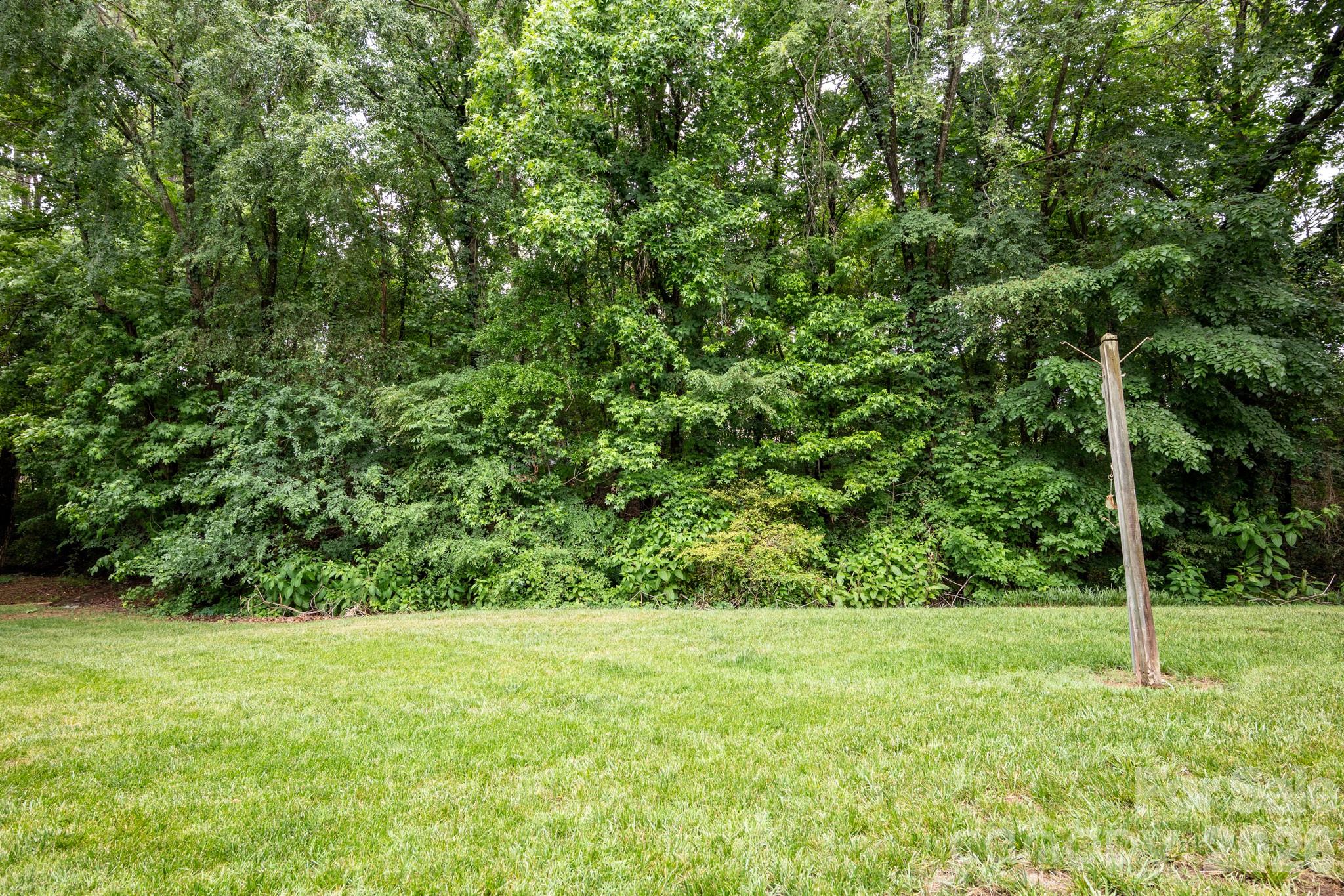 9232 Hemingford Court — Charlotte
