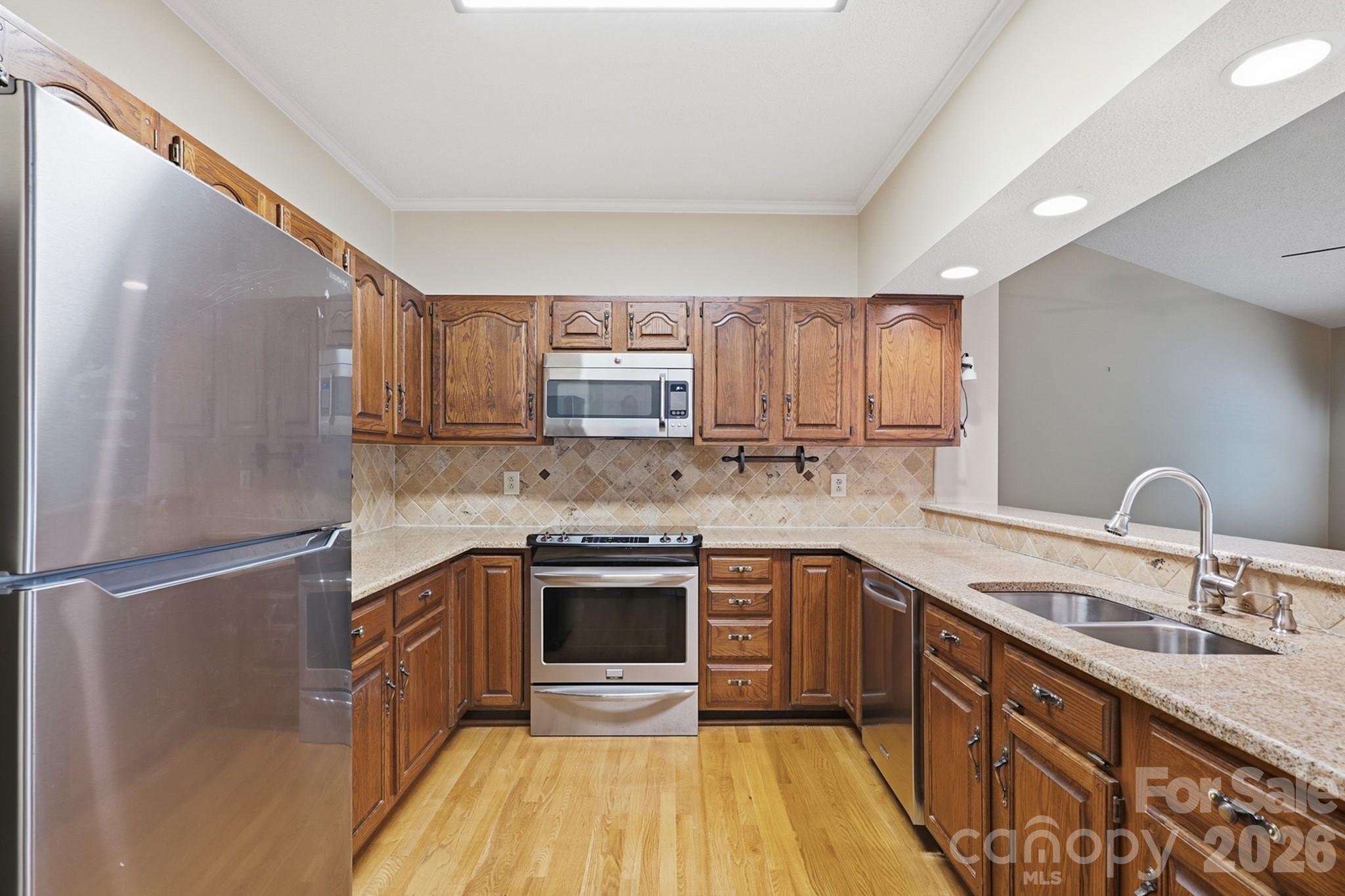 9232 Hemingford Court — Charlotte