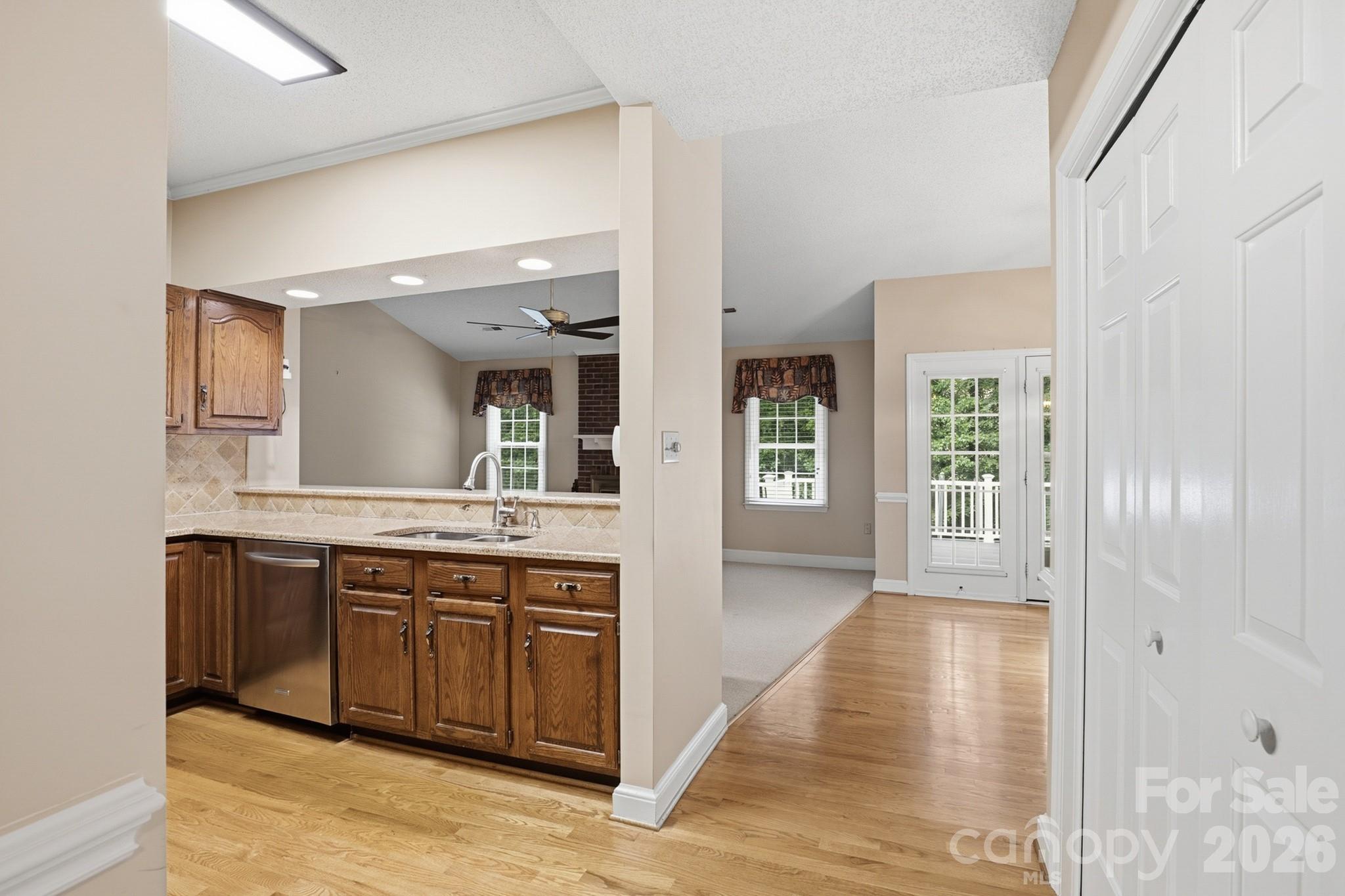 9232 Hemingford Court — Charlotte