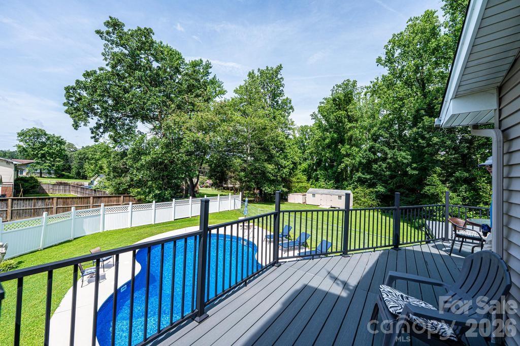 2651 31st Street Court NE — Hickory