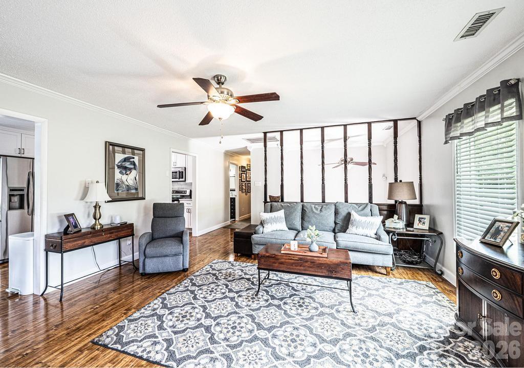 2651 31st Street Court NE — Hickory