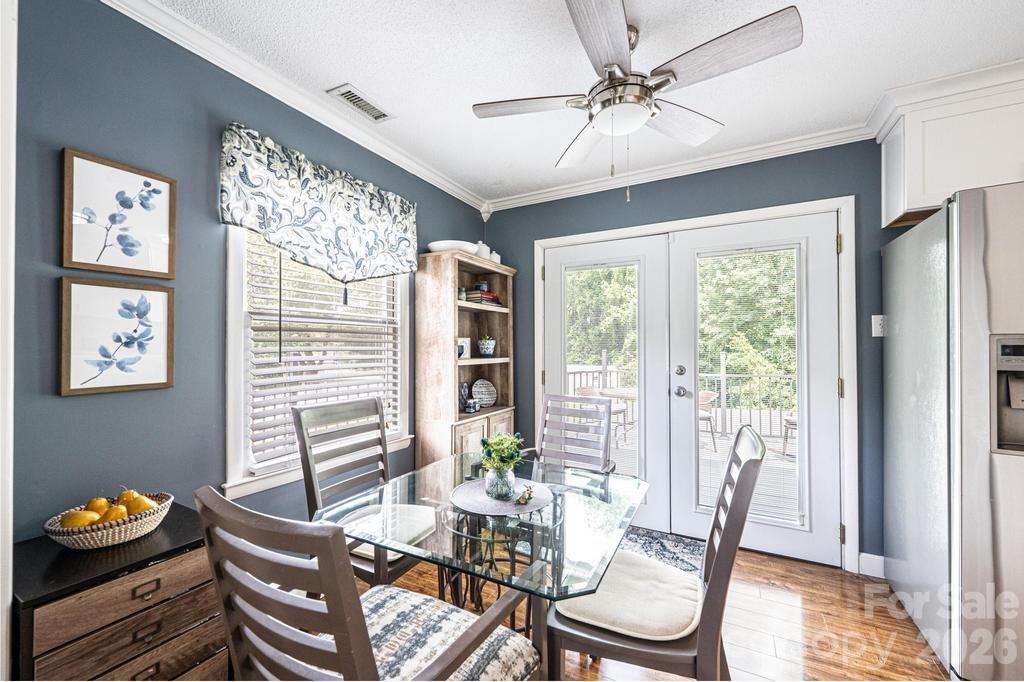 2651 31st Street Court NE — Hickory