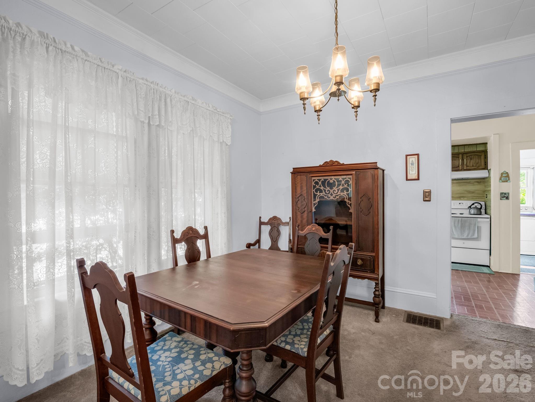 813 Montreat Road — Black Mountain