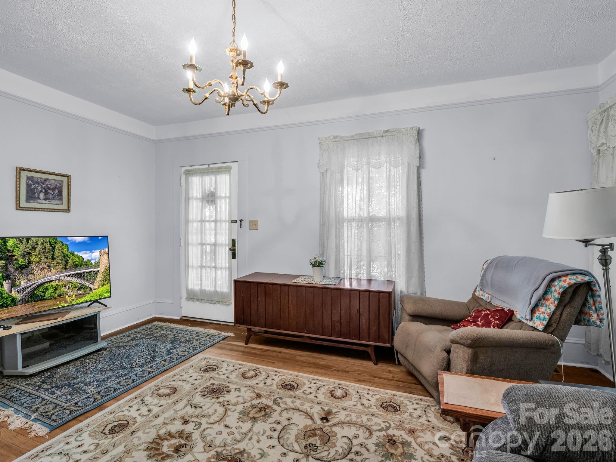 813 Montreat Road — Black Mountain
