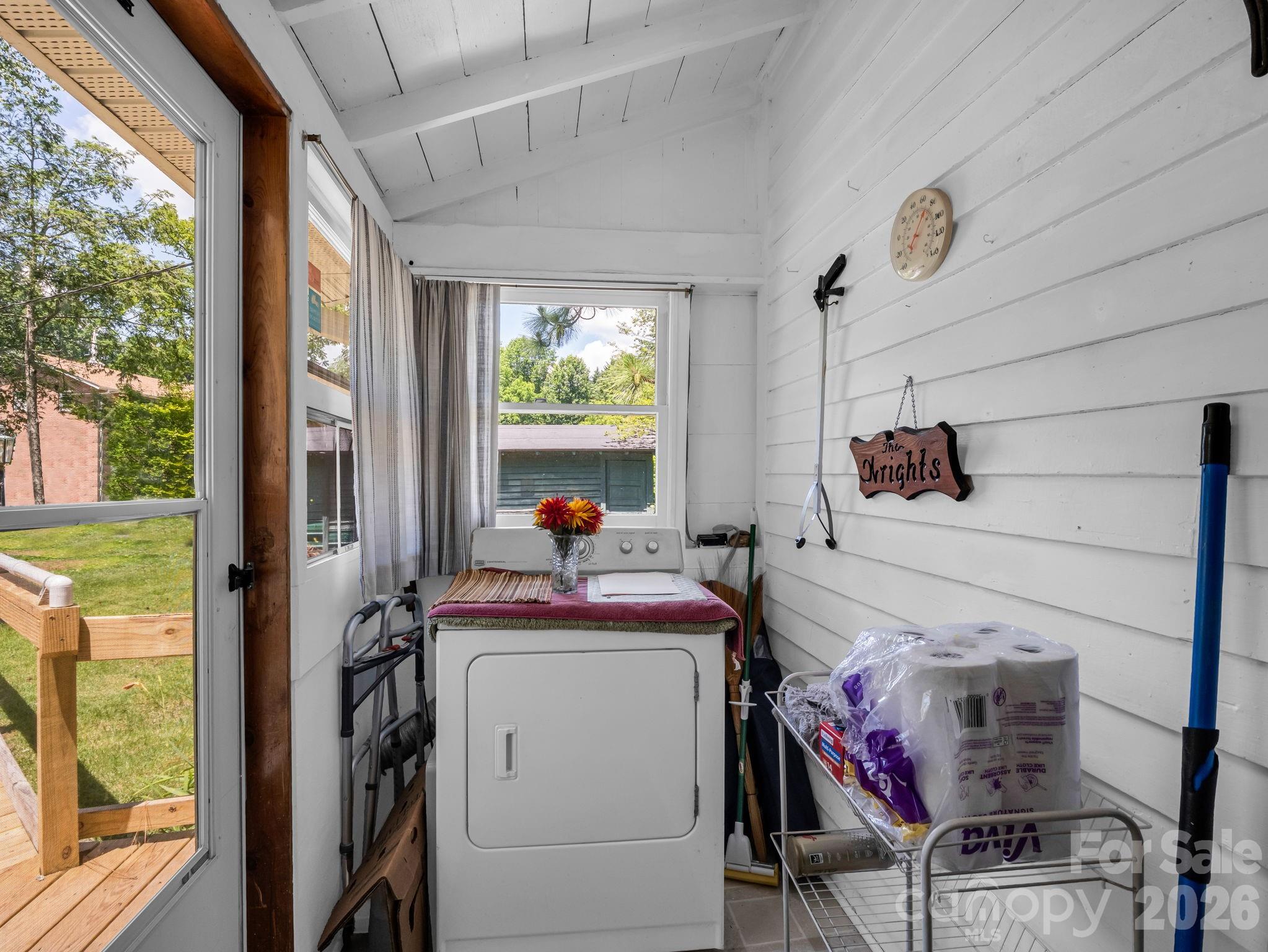 813 Montreat Road — Black Mountain