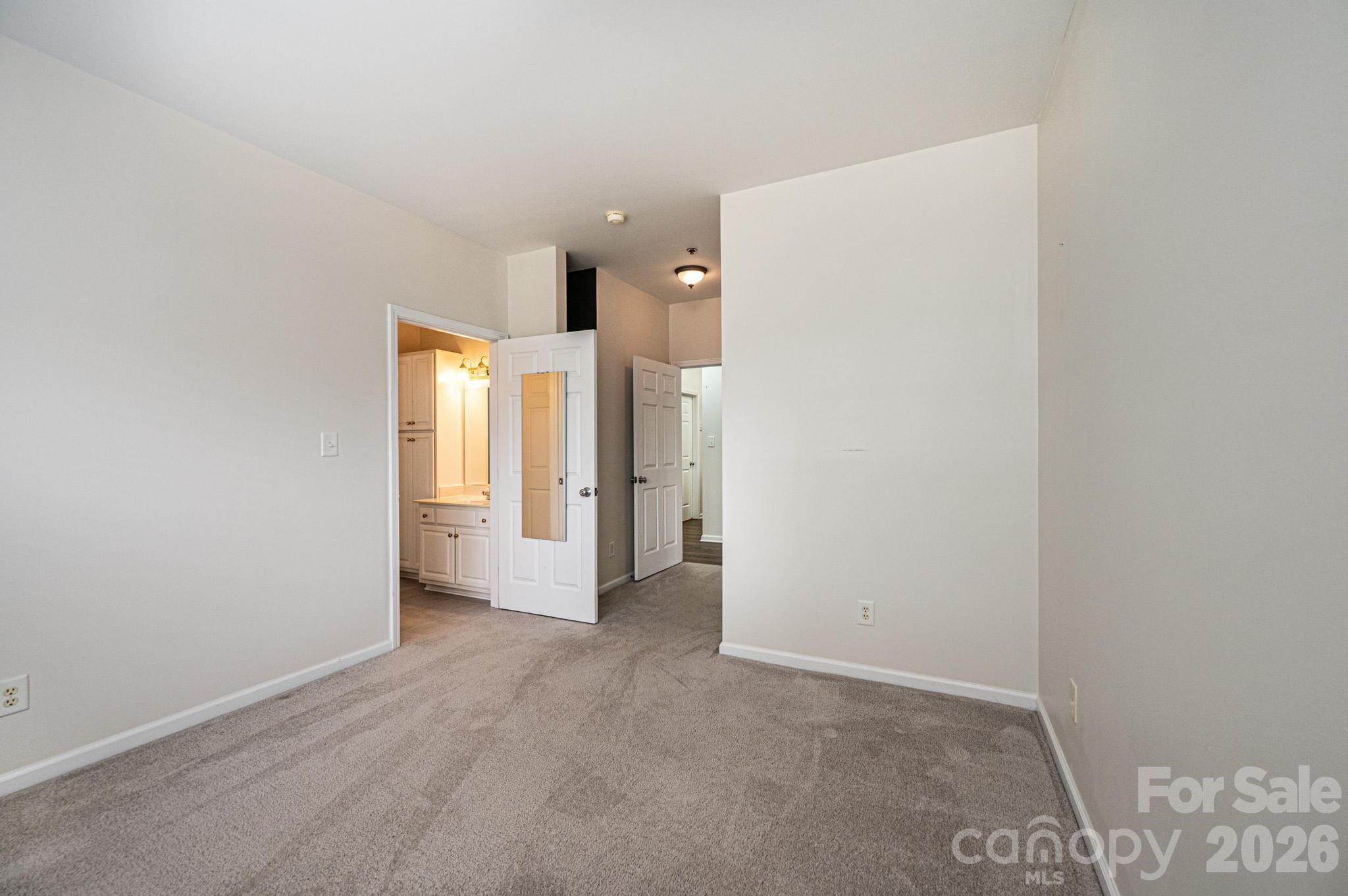 1410 4th Street Drive NW #201 — Hickory