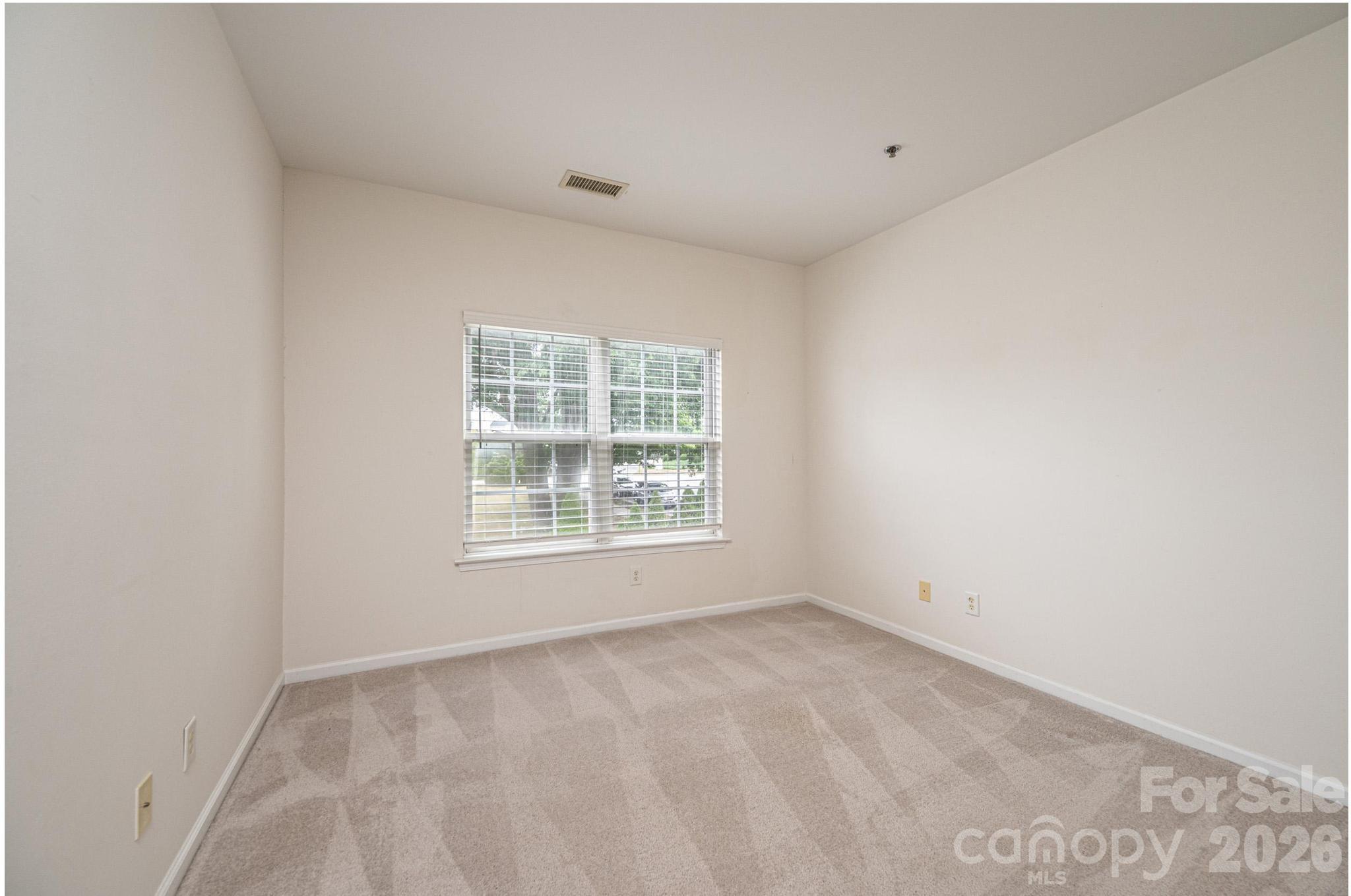 1410 4th Street Drive NW #201 — Hickory