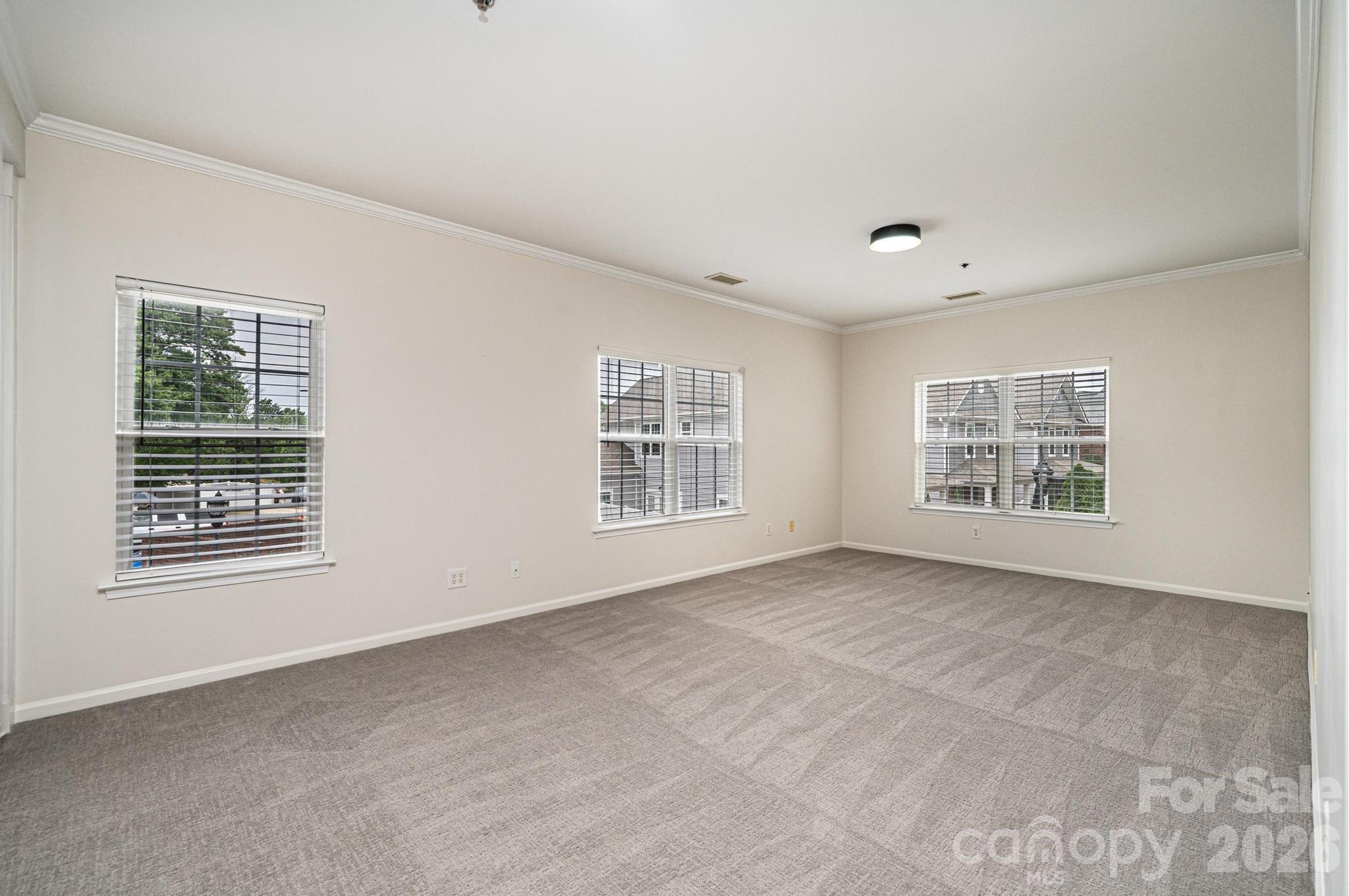 1410 4th Street Drive NW #201 — Hickory