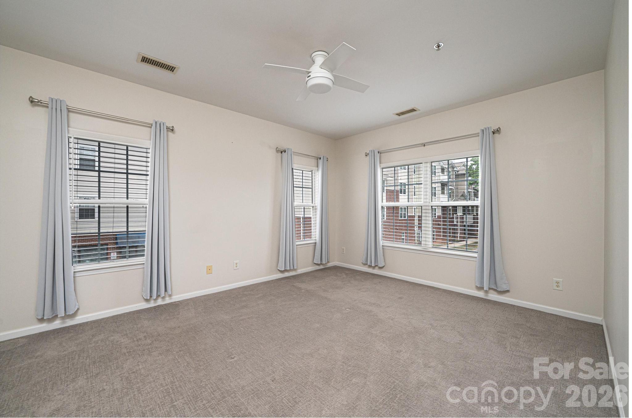 1410 4th Street Drive NW #201 — Hickory