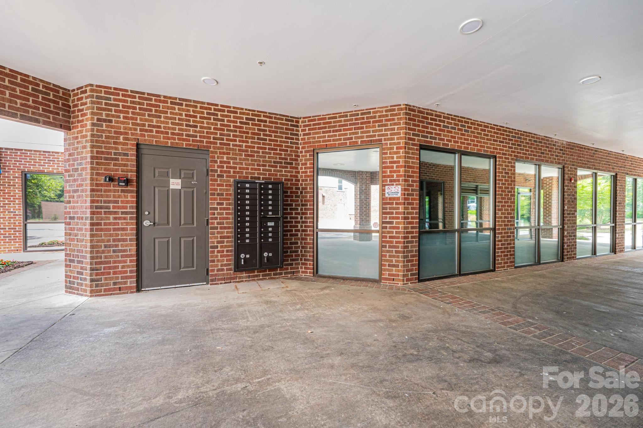 1410 4th Street Drive NW #201 — Hickory