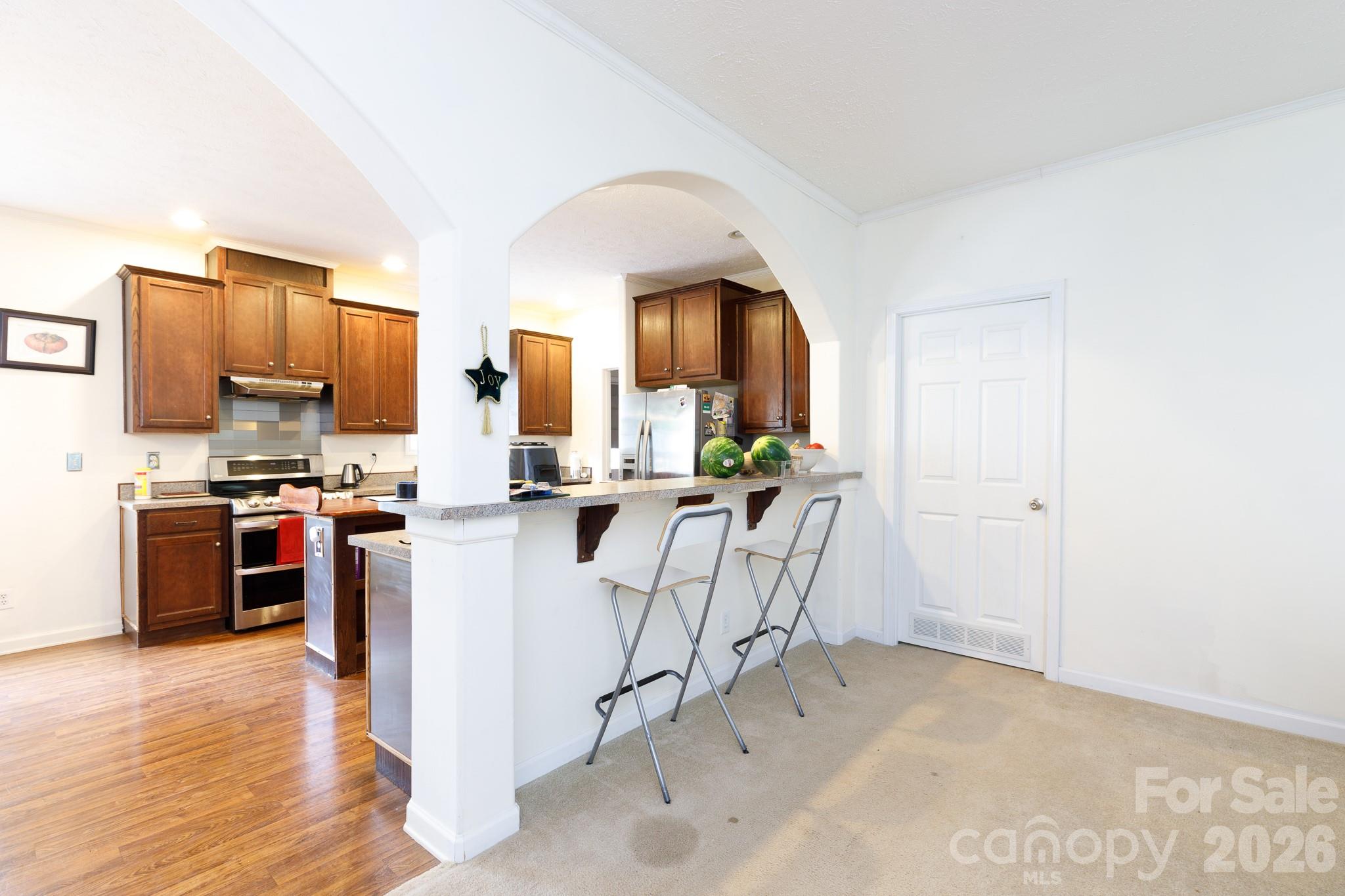 854 Butler Lake Road — Chester
