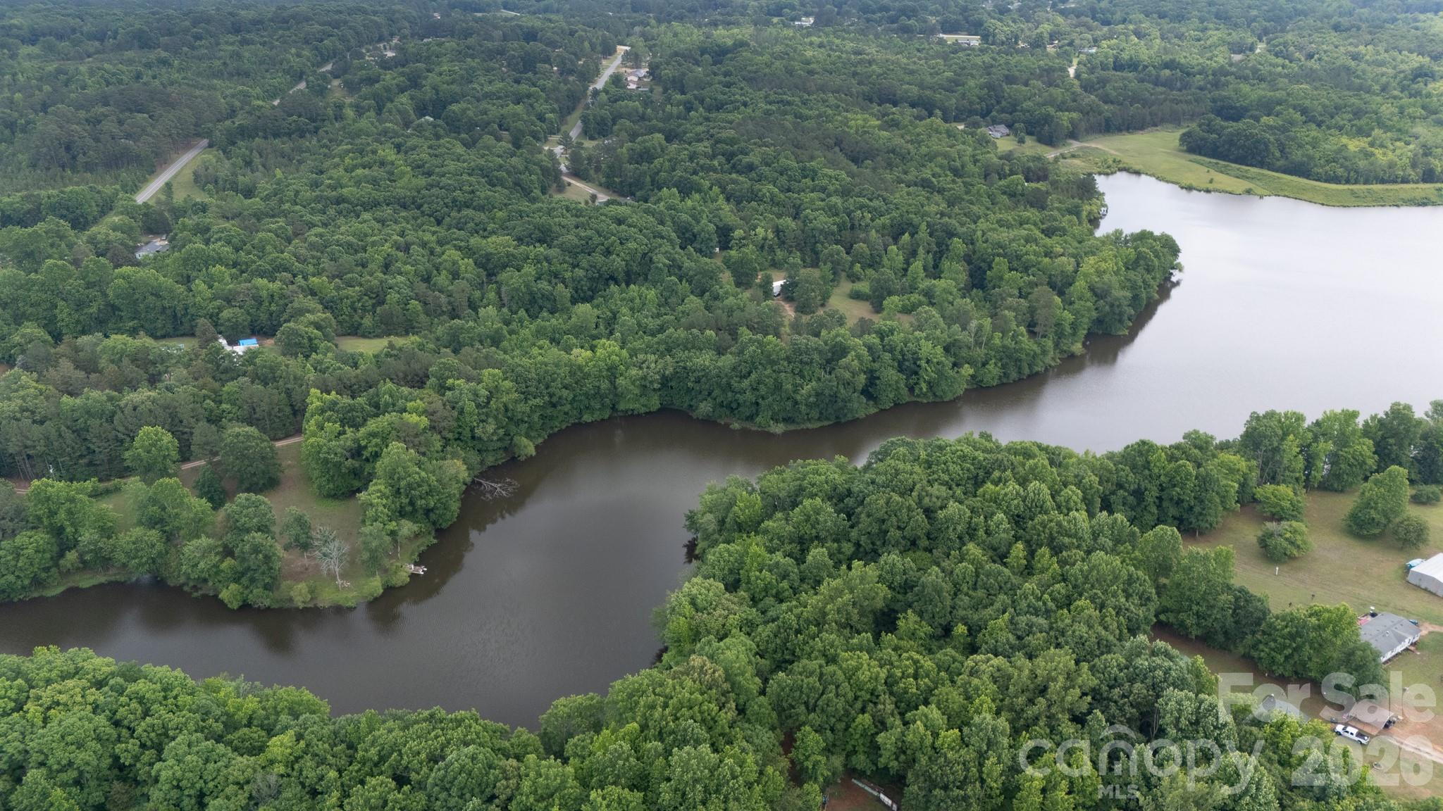 854 Butler Lake Road — Chester