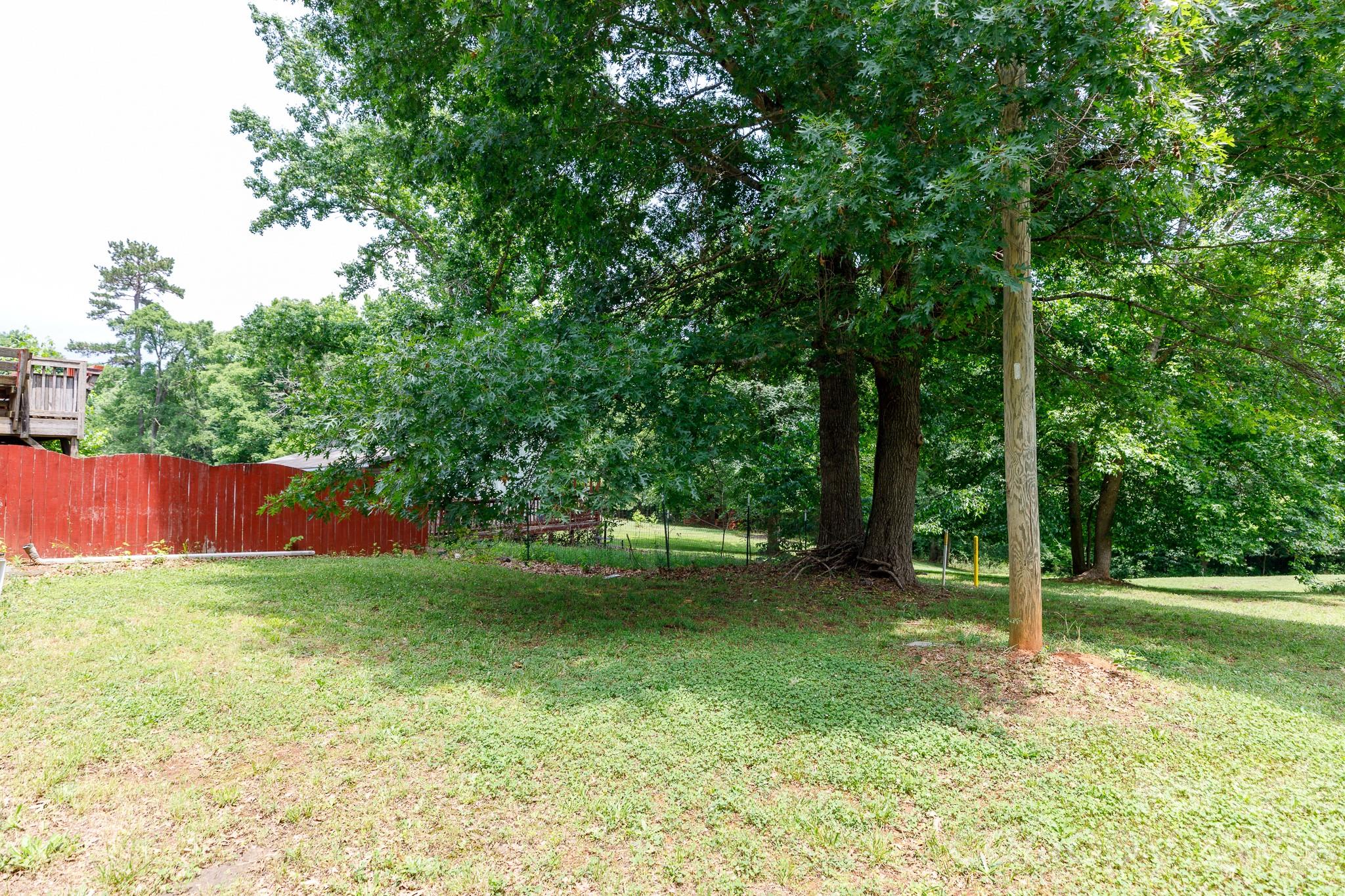 854 Butler Lake Road — Chester