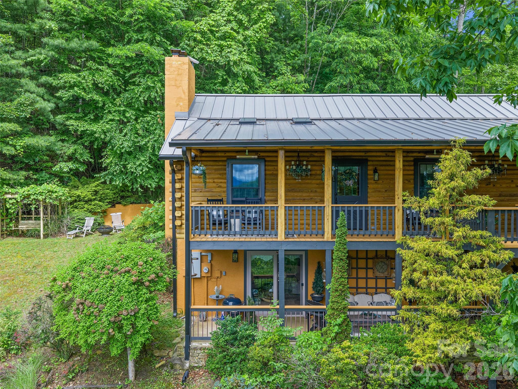 357 Rosewood Lane — Burnsville