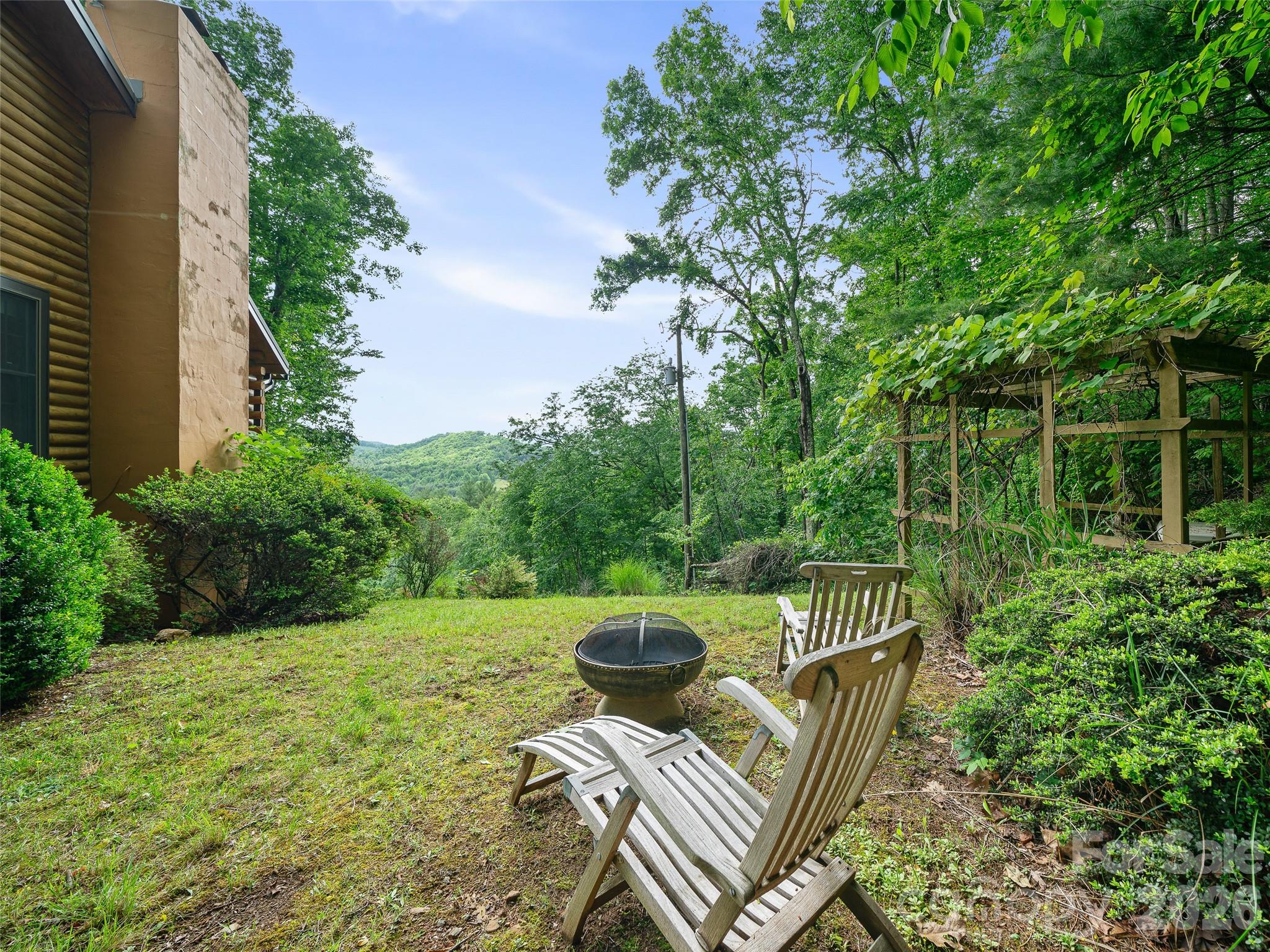 357 Rosewood Lane — Burnsville