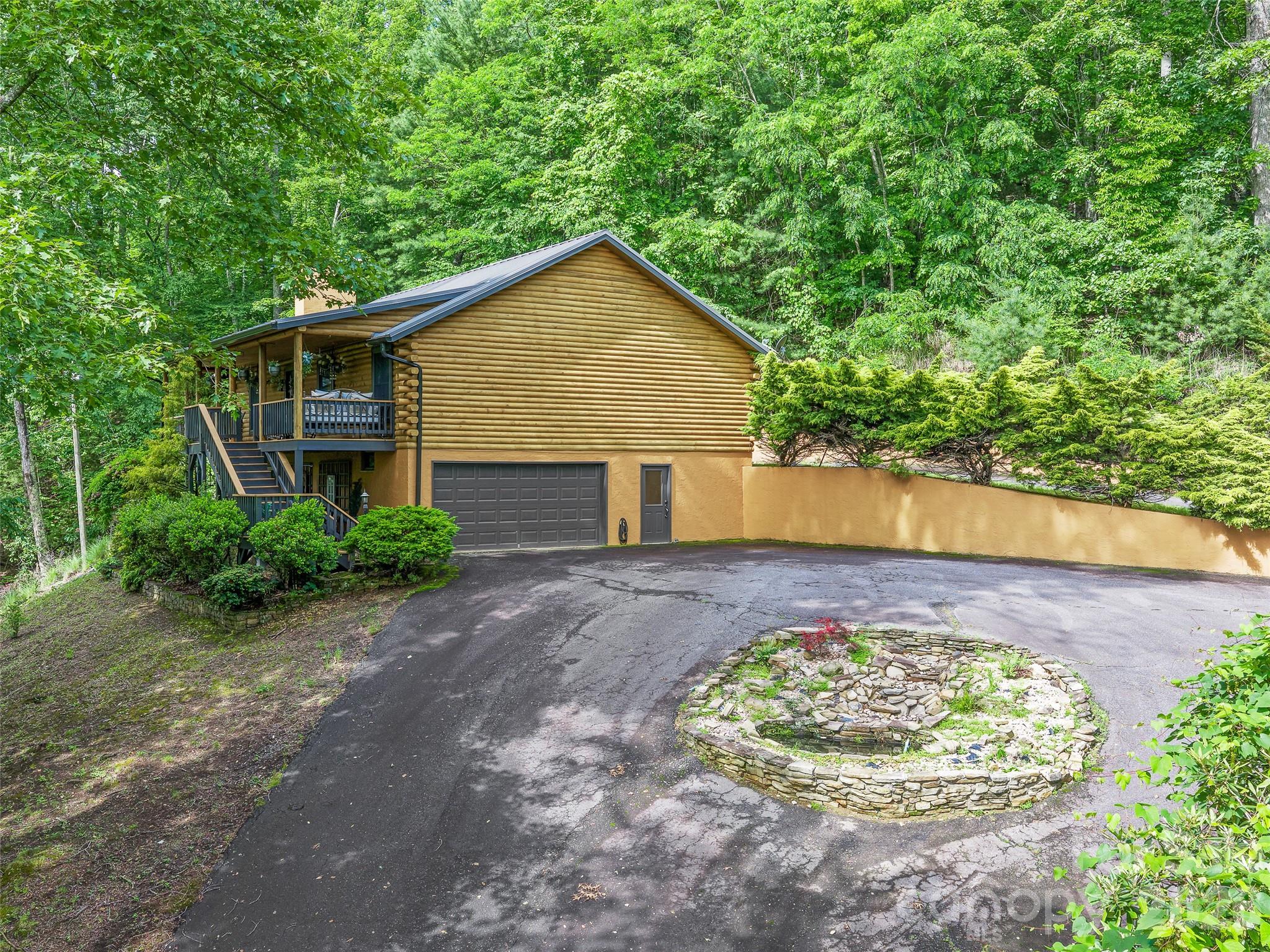 357 Rosewood Lane — Burnsville