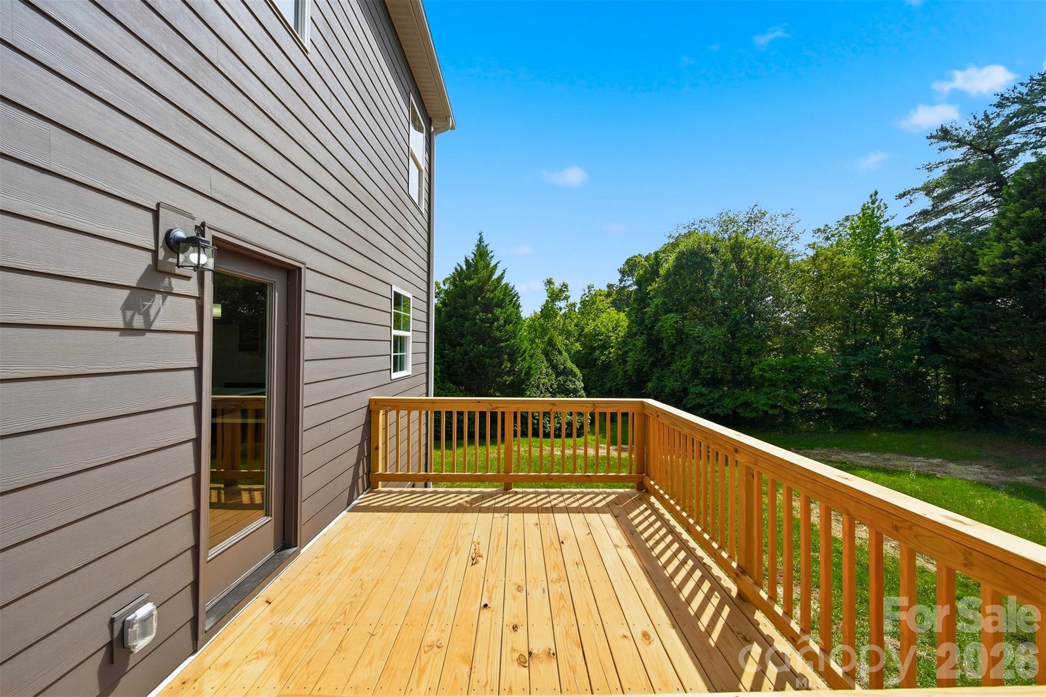 1147 10th Street Lane NW — Hickory