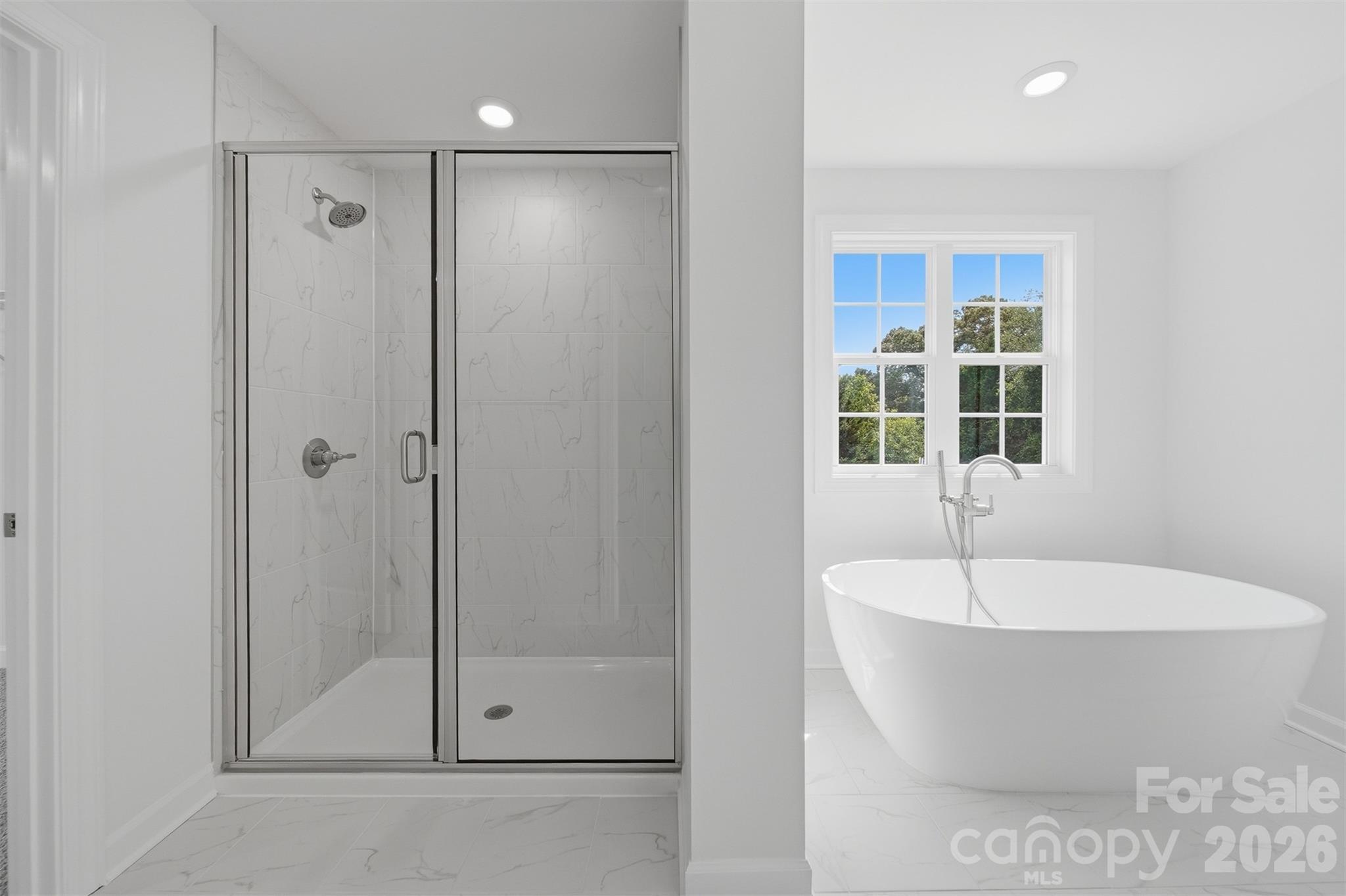1147 10th Street Lane NW — Hickory