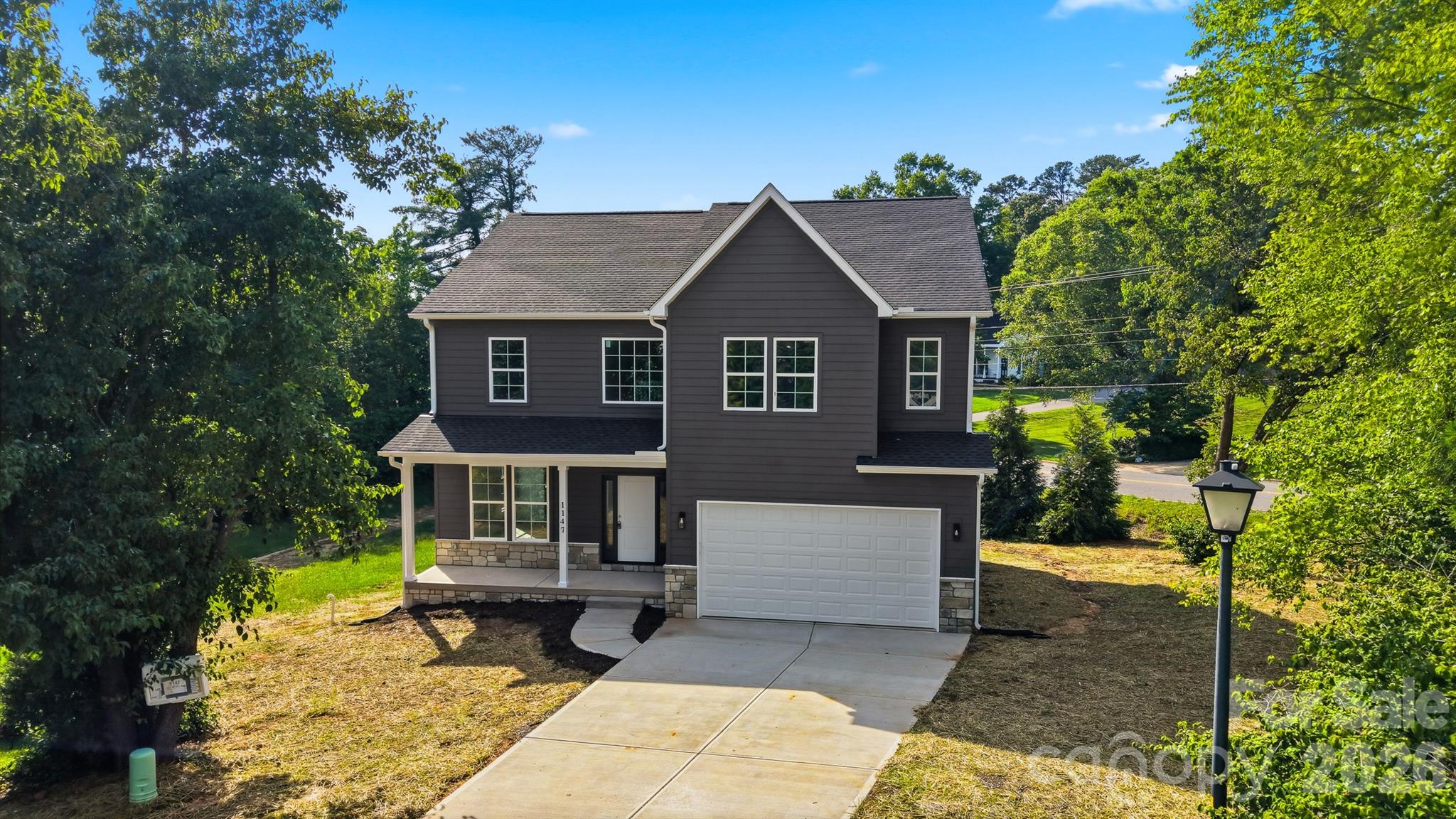 1147 10th Street Lane NW — Hickory