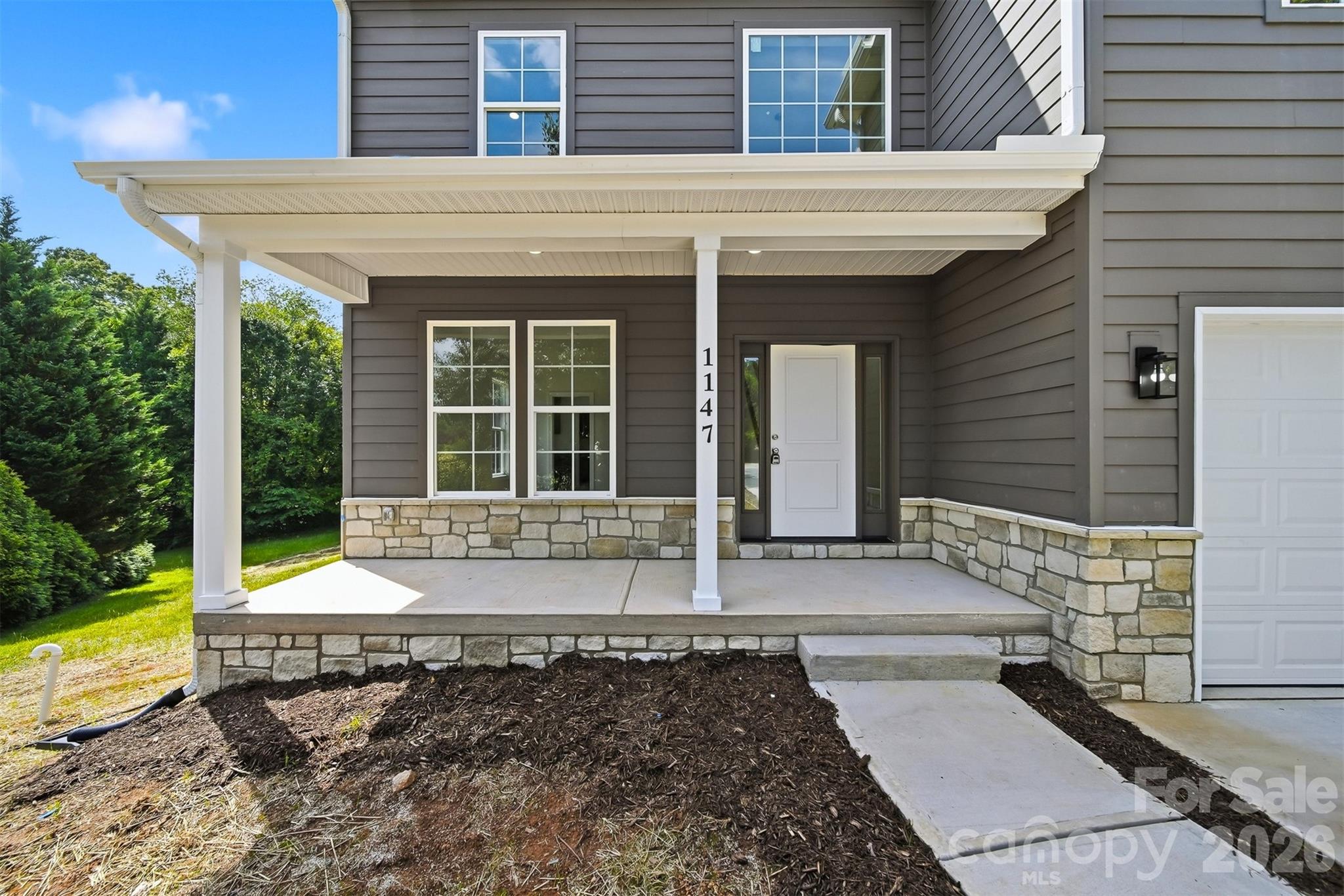 1147 10th Street Lane NW — Hickory