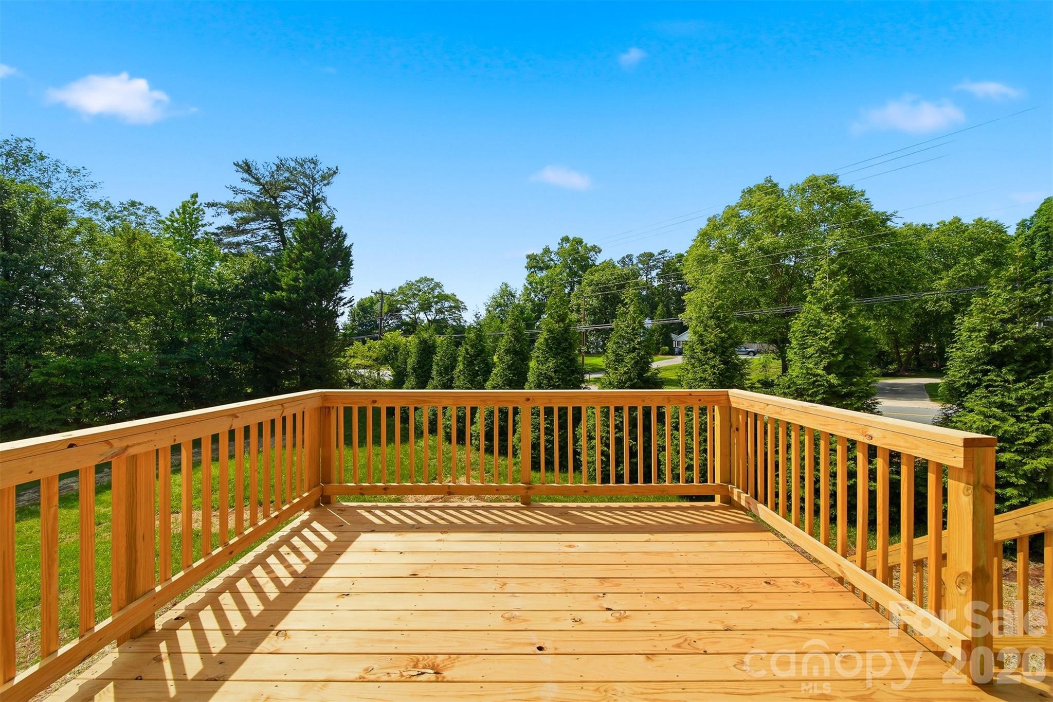 1147 10th Street Lane NW — Hickory