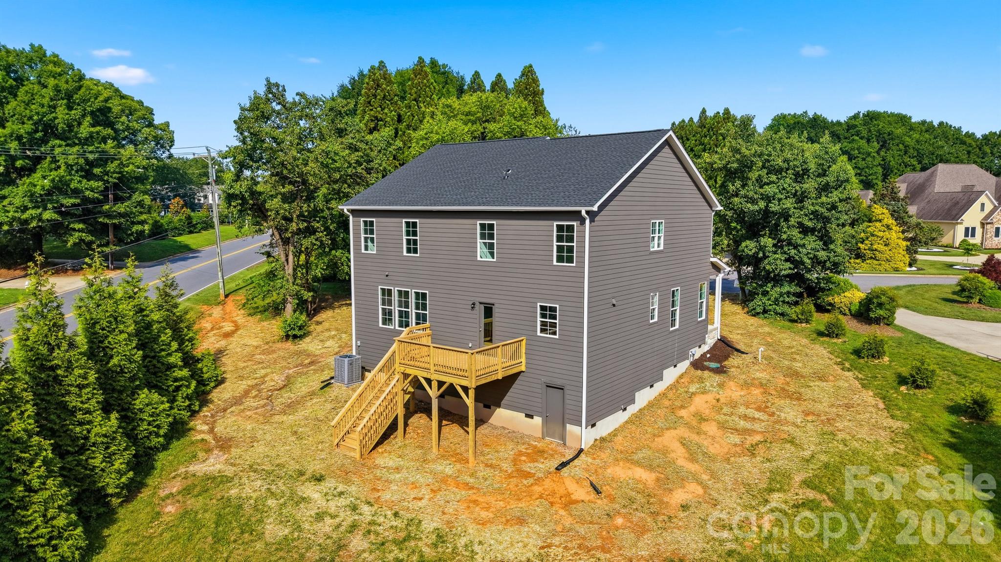 1147 10th Street Lane NW — Hickory