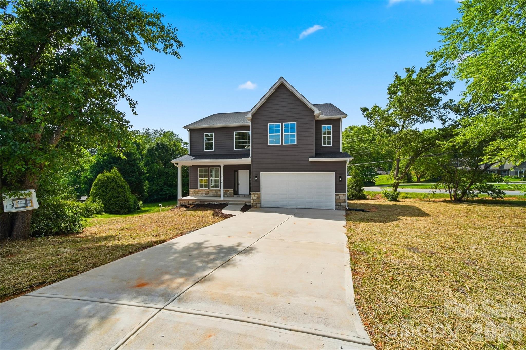 1147 10th Street Lane NW — Hickory