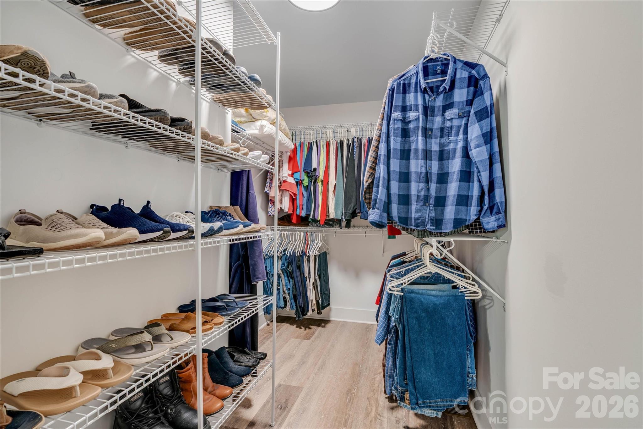 1203 Summerhill Street SW — Lenoir