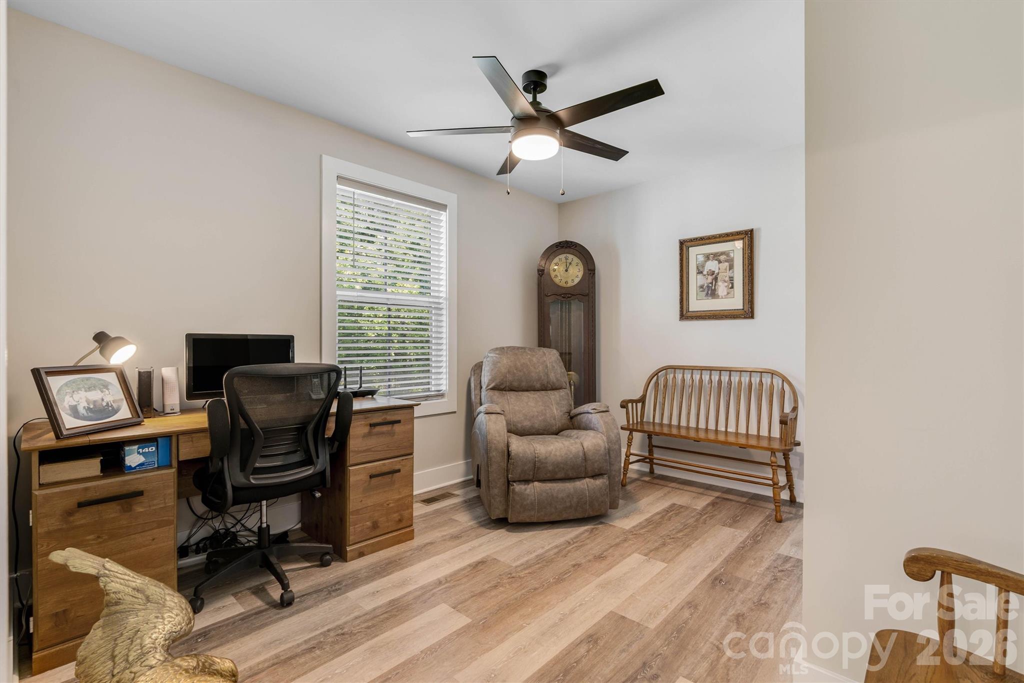 1203 Summerhill Street SW — Lenoir