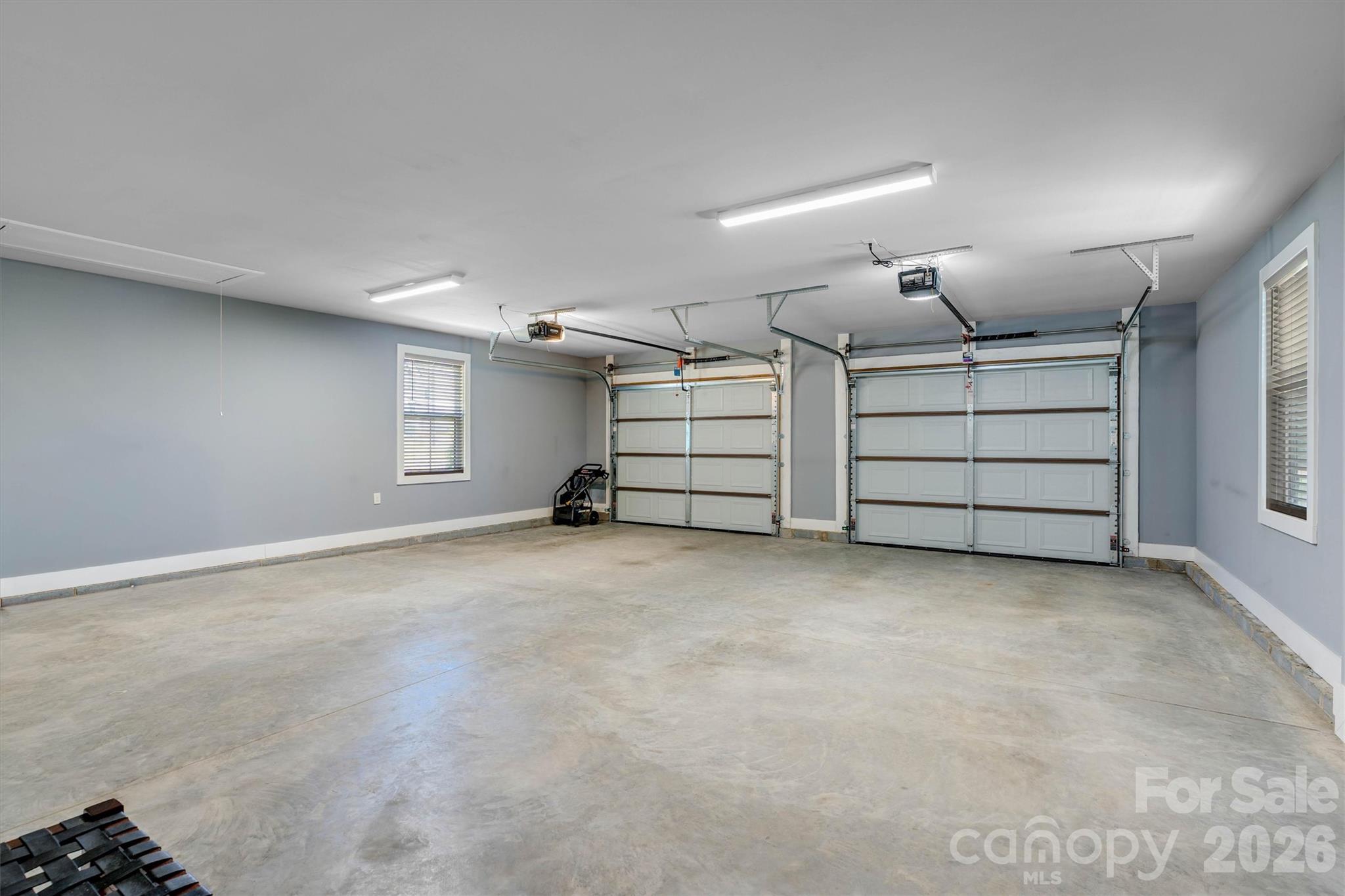 1203 Summerhill Street SW — Lenoir