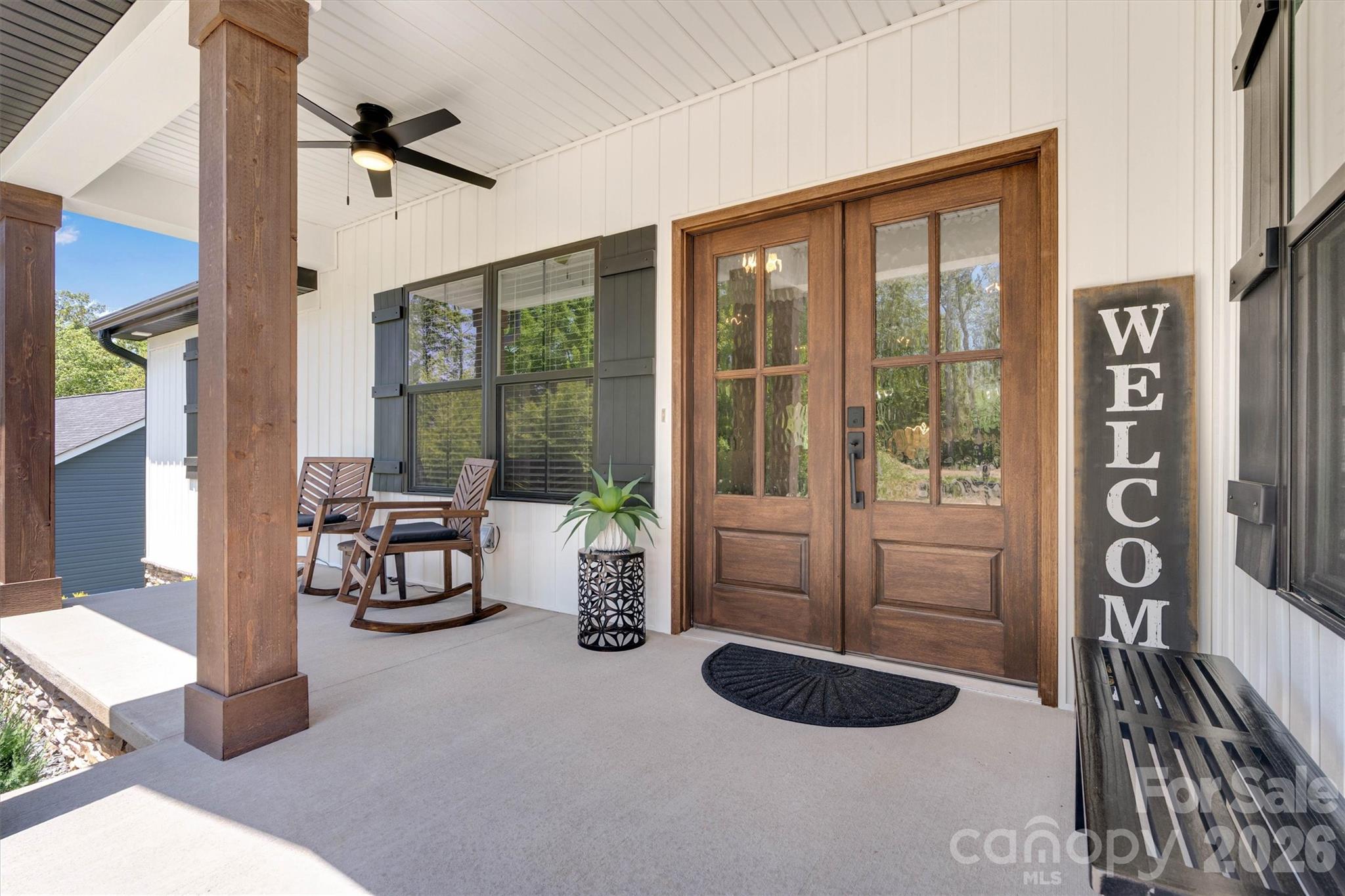 1203 Summerhill Street SW — Lenoir