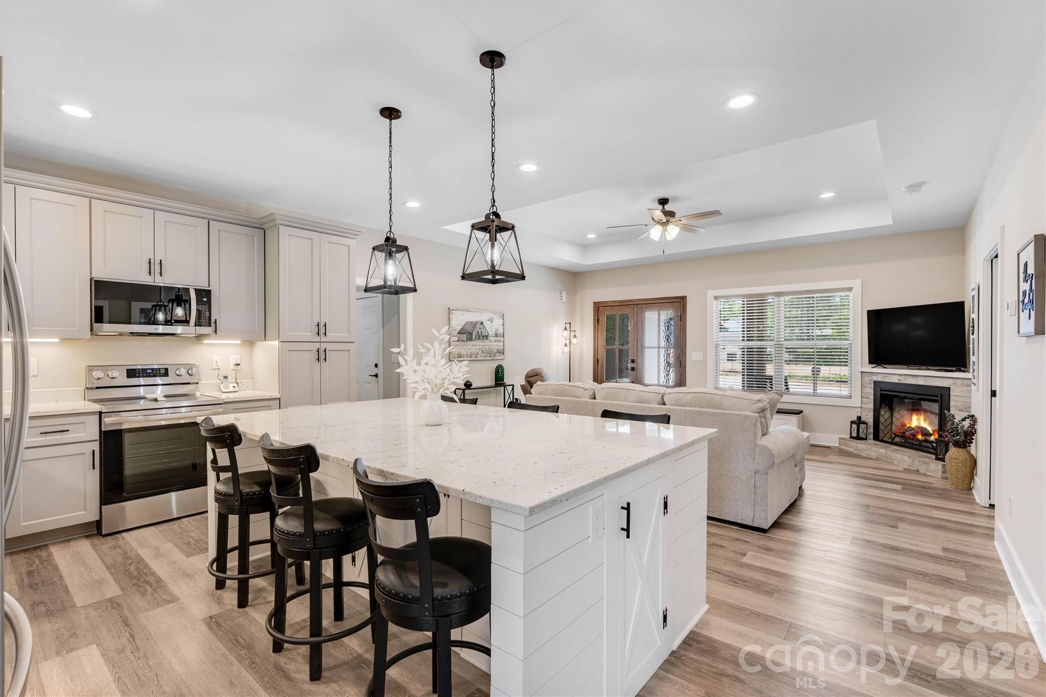 1203 Summerhill Street SW — Lenoir