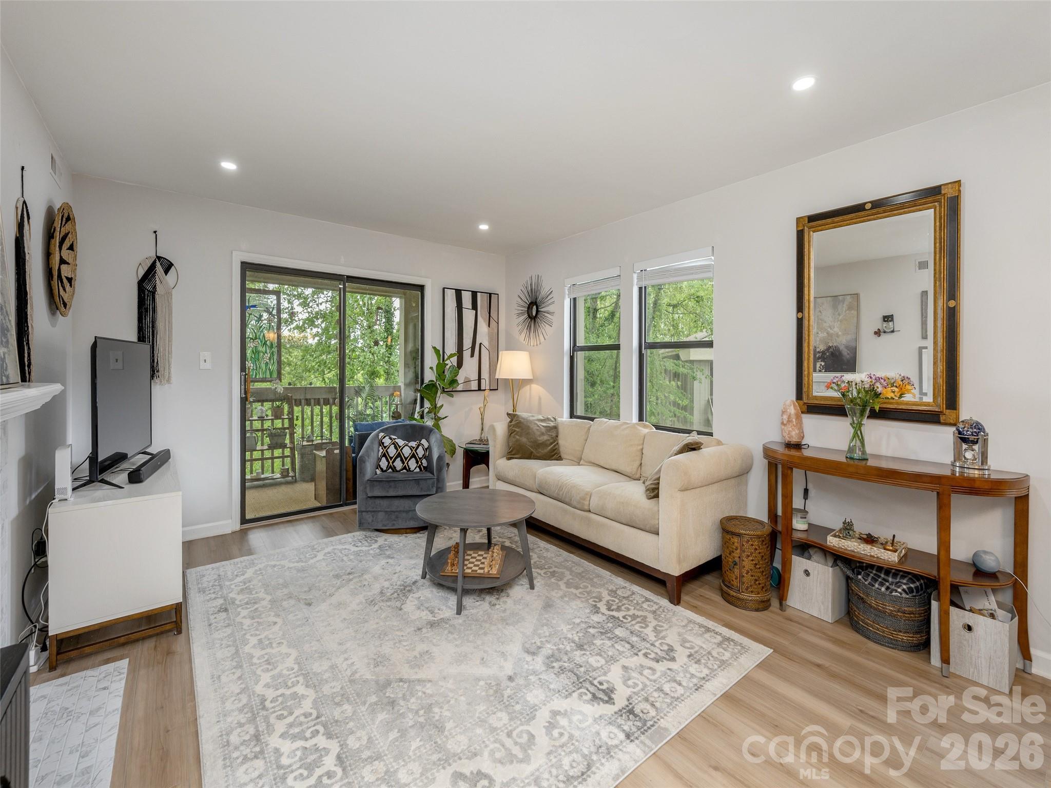 1305 Abbey Circle — Asheville
