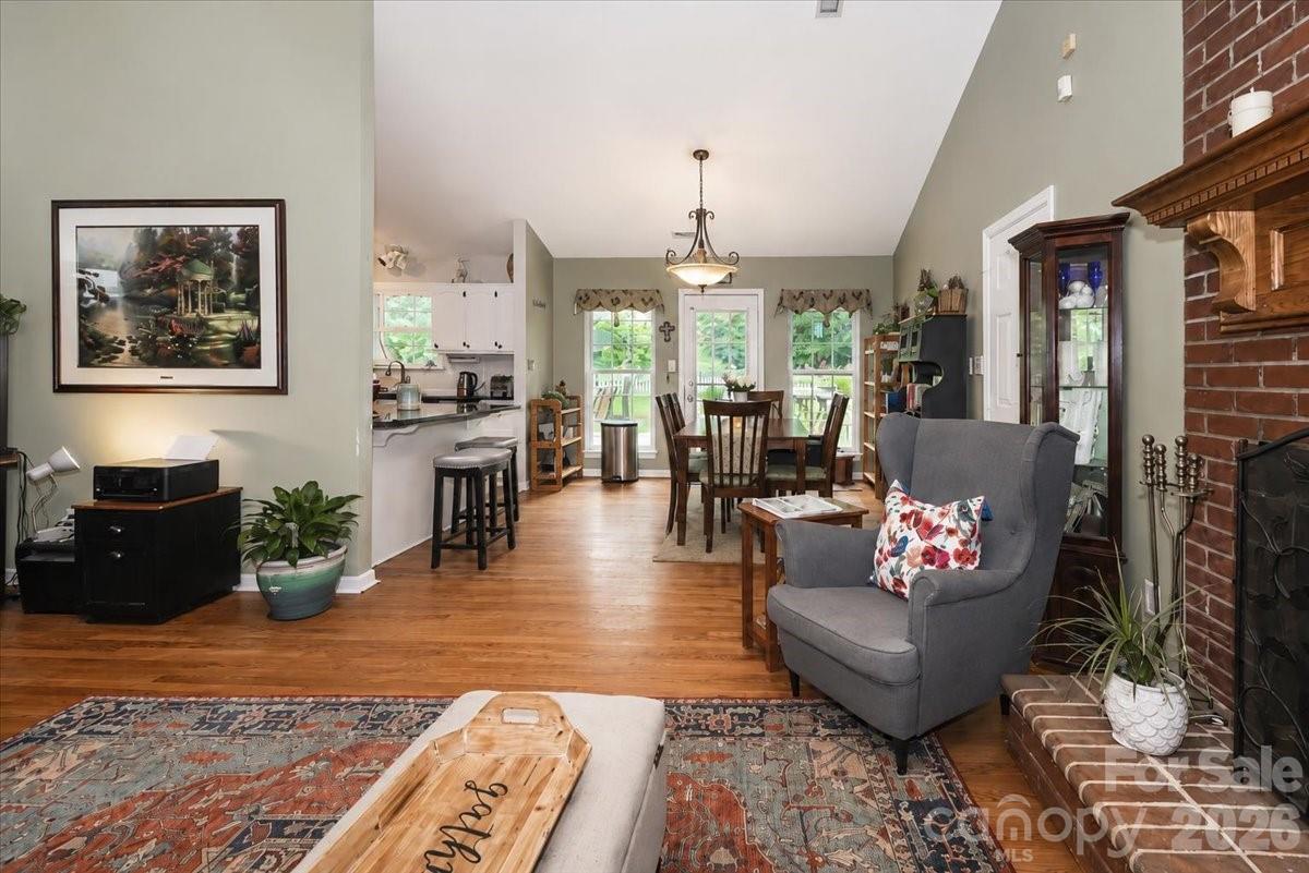 6803 Lowesville Lane — Stanley