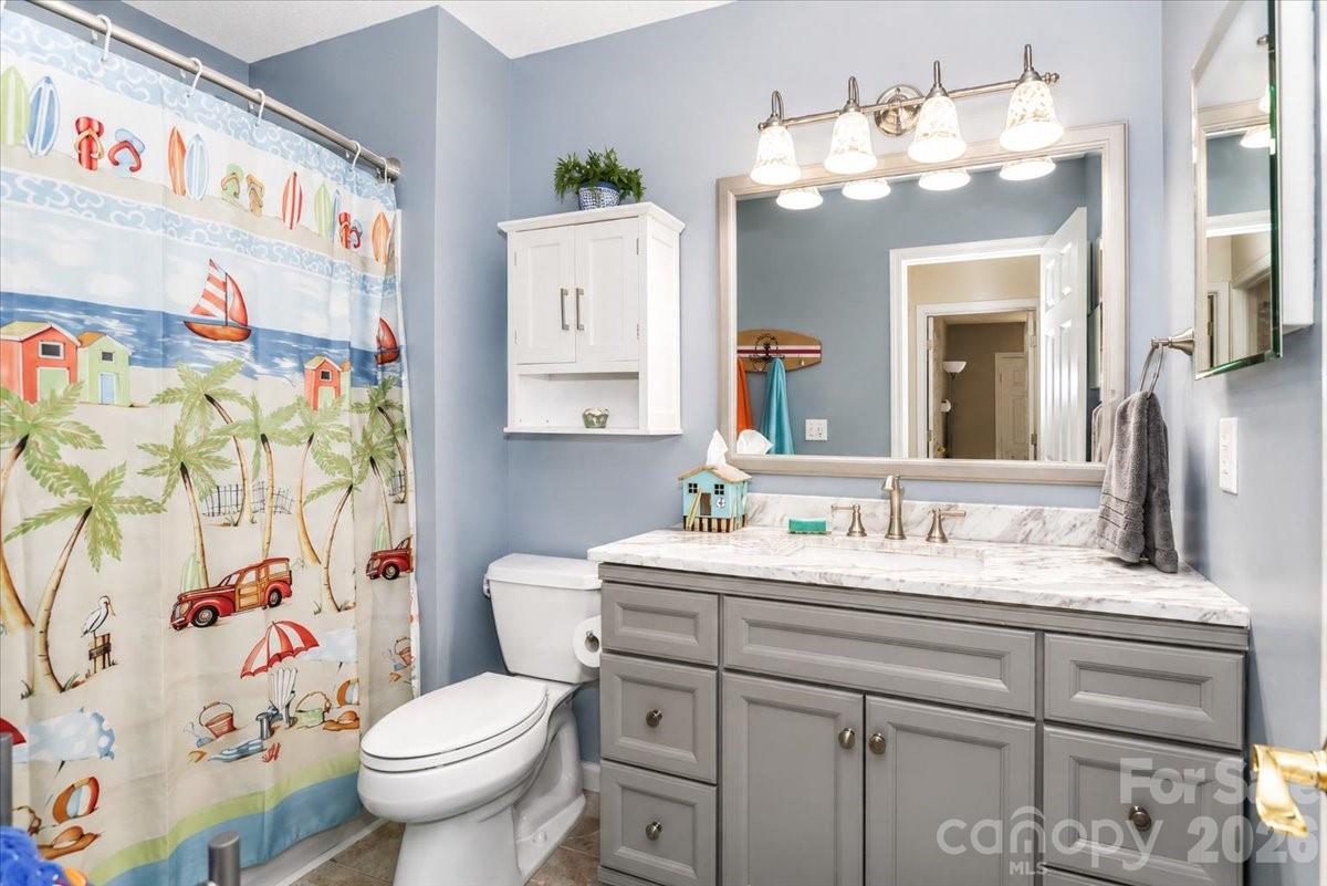 6803 Lowesville Lane — Stanley