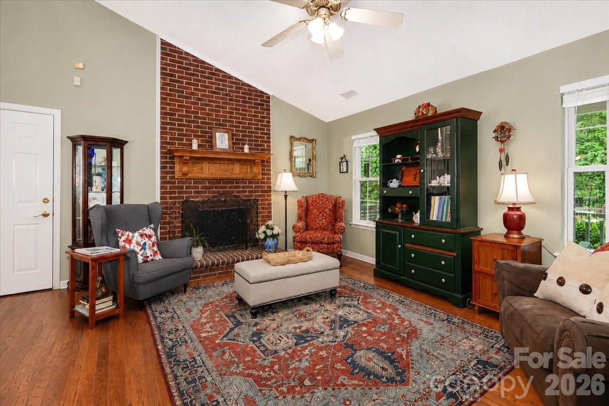 6803 Lowesville Lane — Stanley