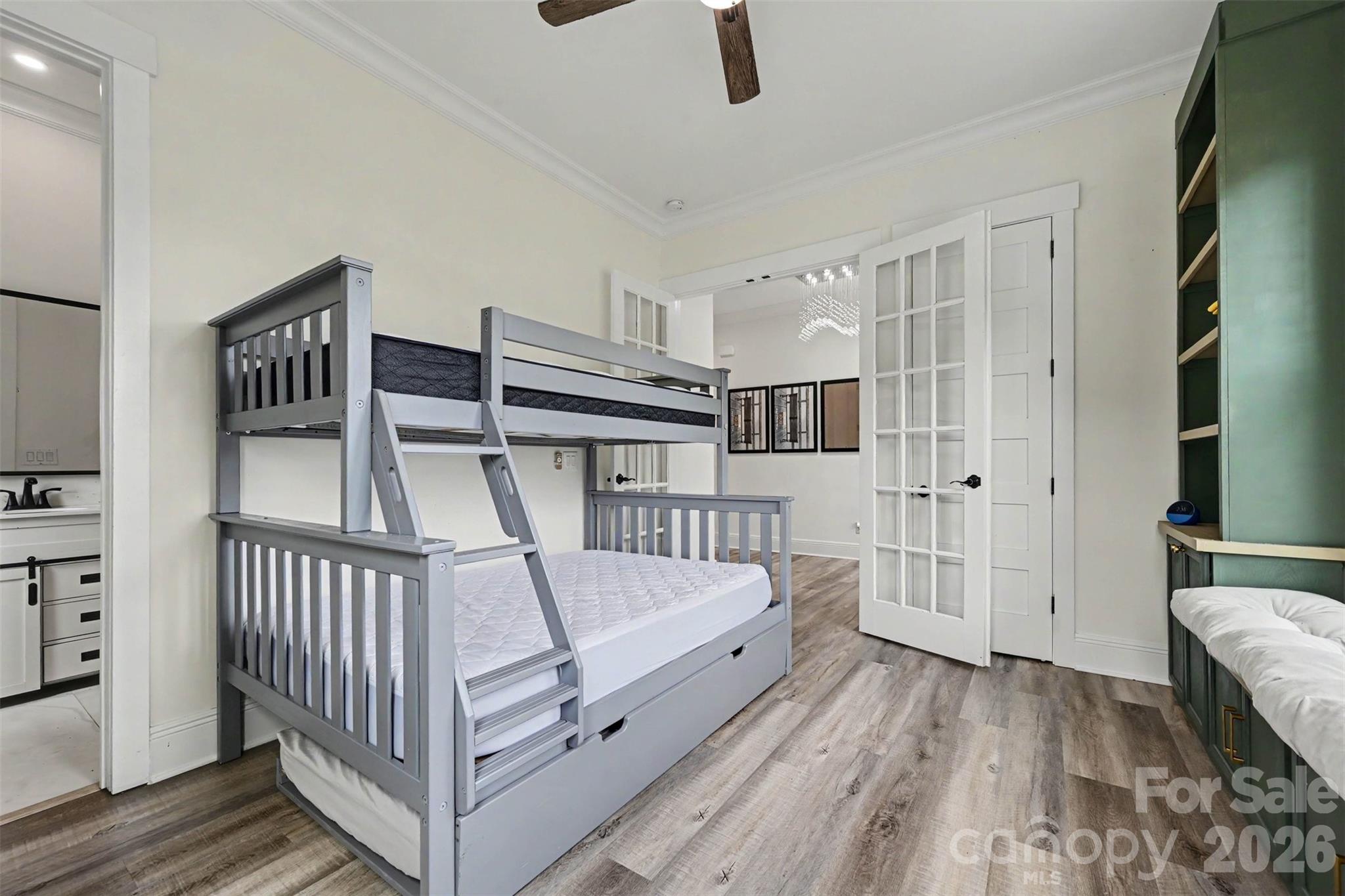 31 Ridgecrest Avenue — Peachland
