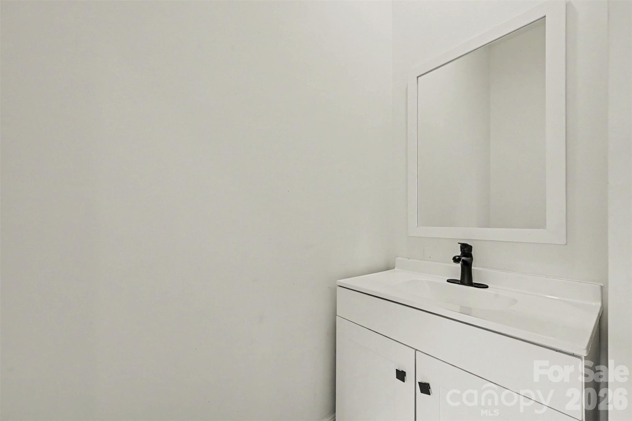 31 Ridgecrest Avenue — Peachland