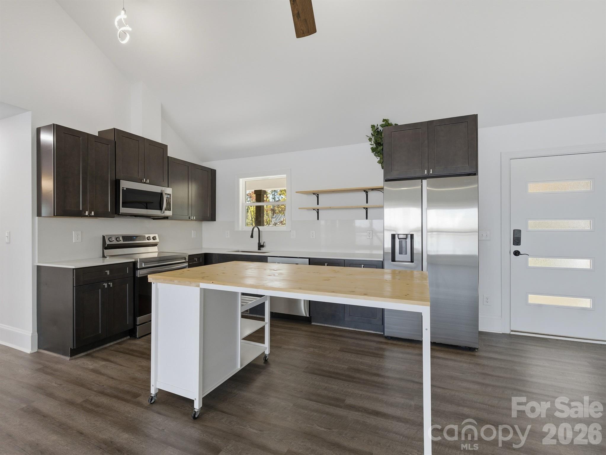 9115 Clement Circle — Terrell