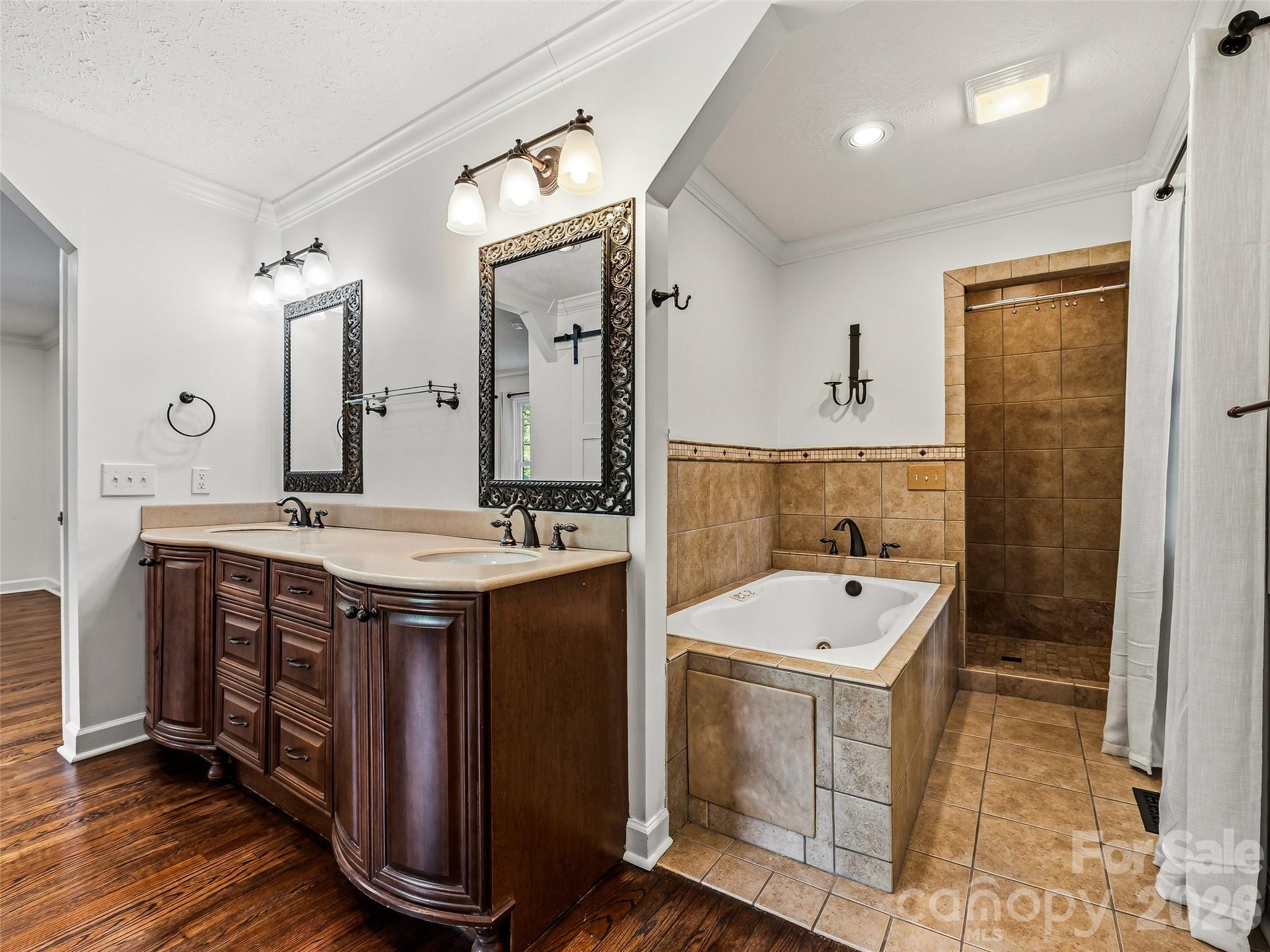2388 Hebron Road — Hendersonville