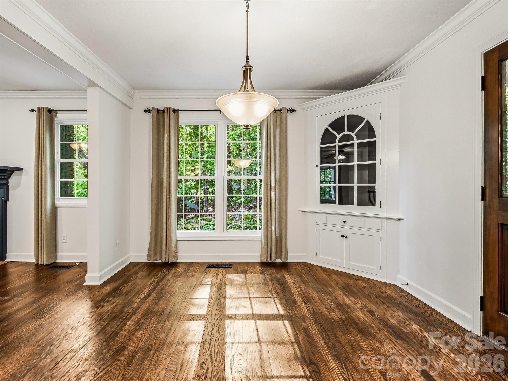 2388 Hebron Road — Hendersonville