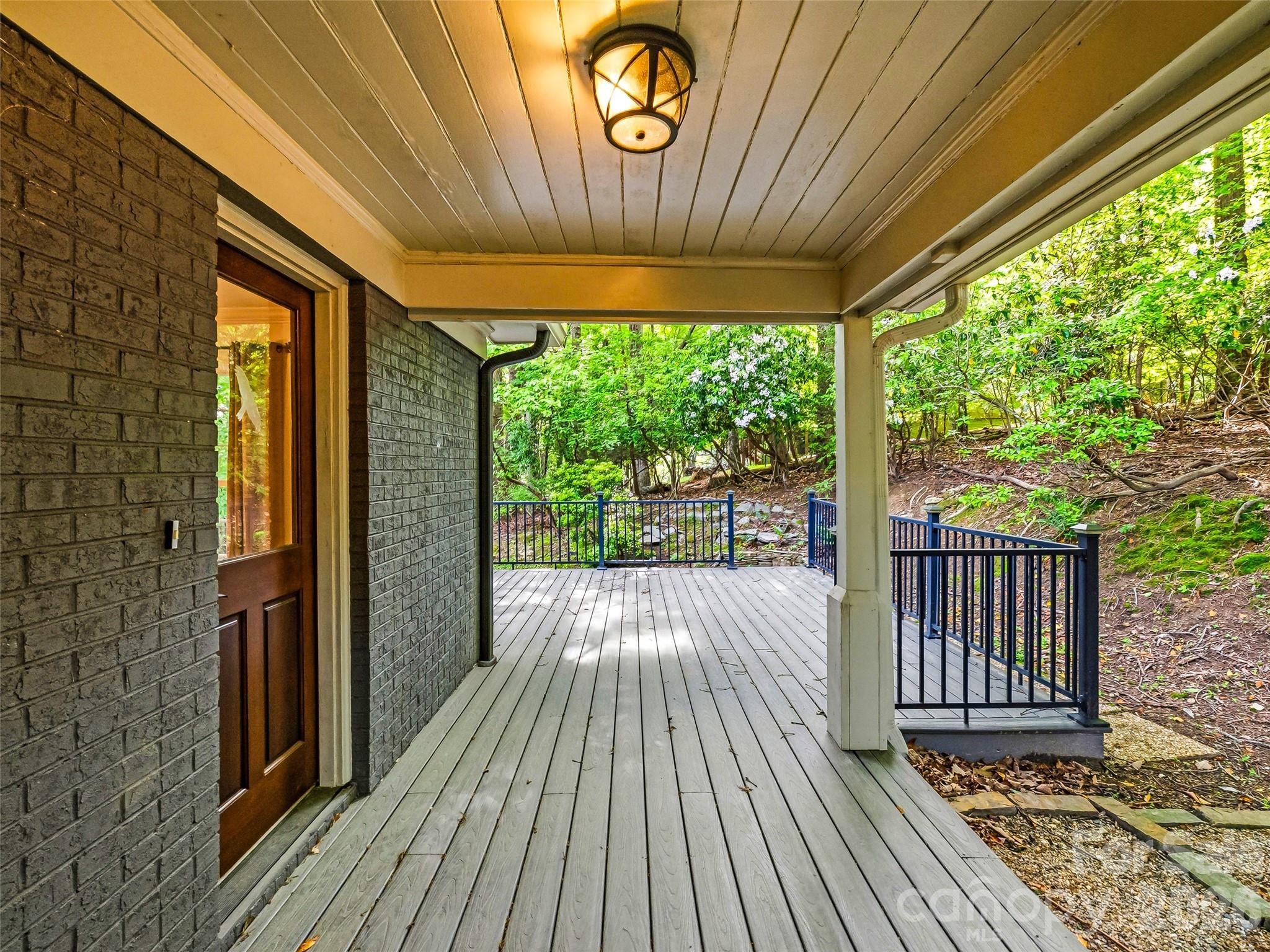 2388 Hebron Road — Hendersonville