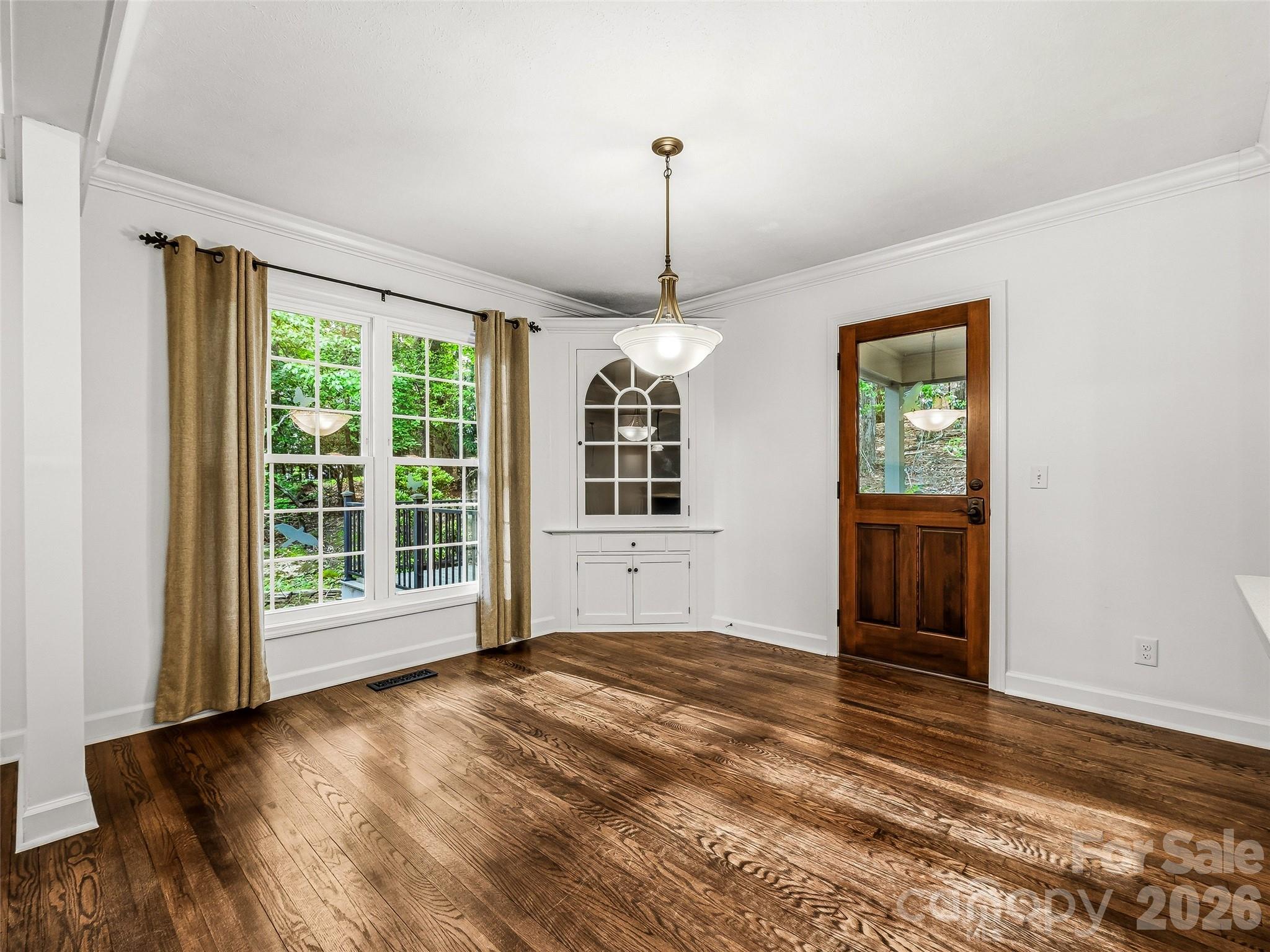 2388 Hebron Road — Hendersonville