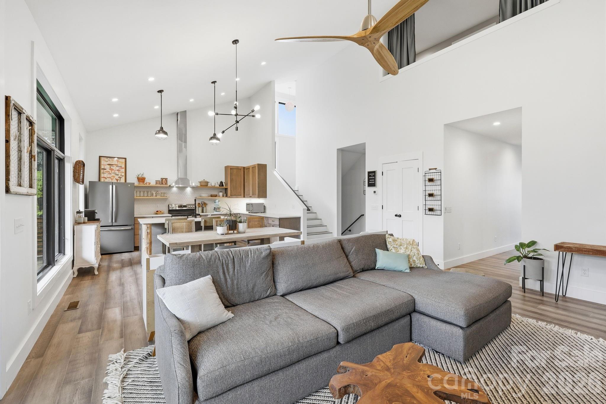 40 Malvern Walk — Asheville